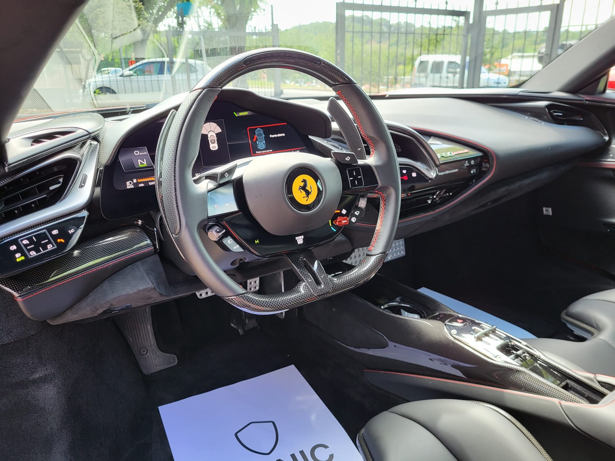 FERRARI SF90 STRADALE COUPÉ