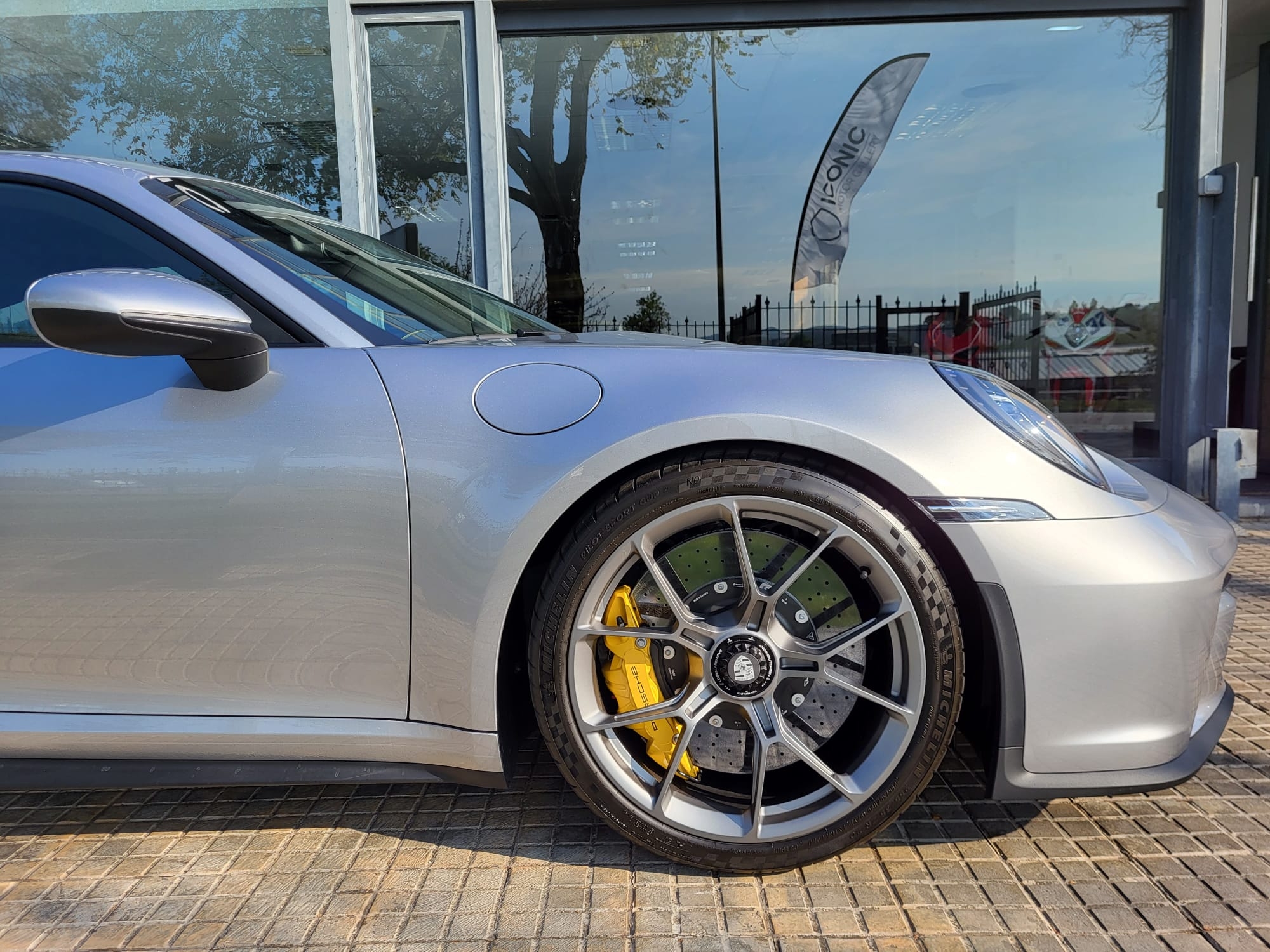 PORSCHE 911 GT3 TOURING