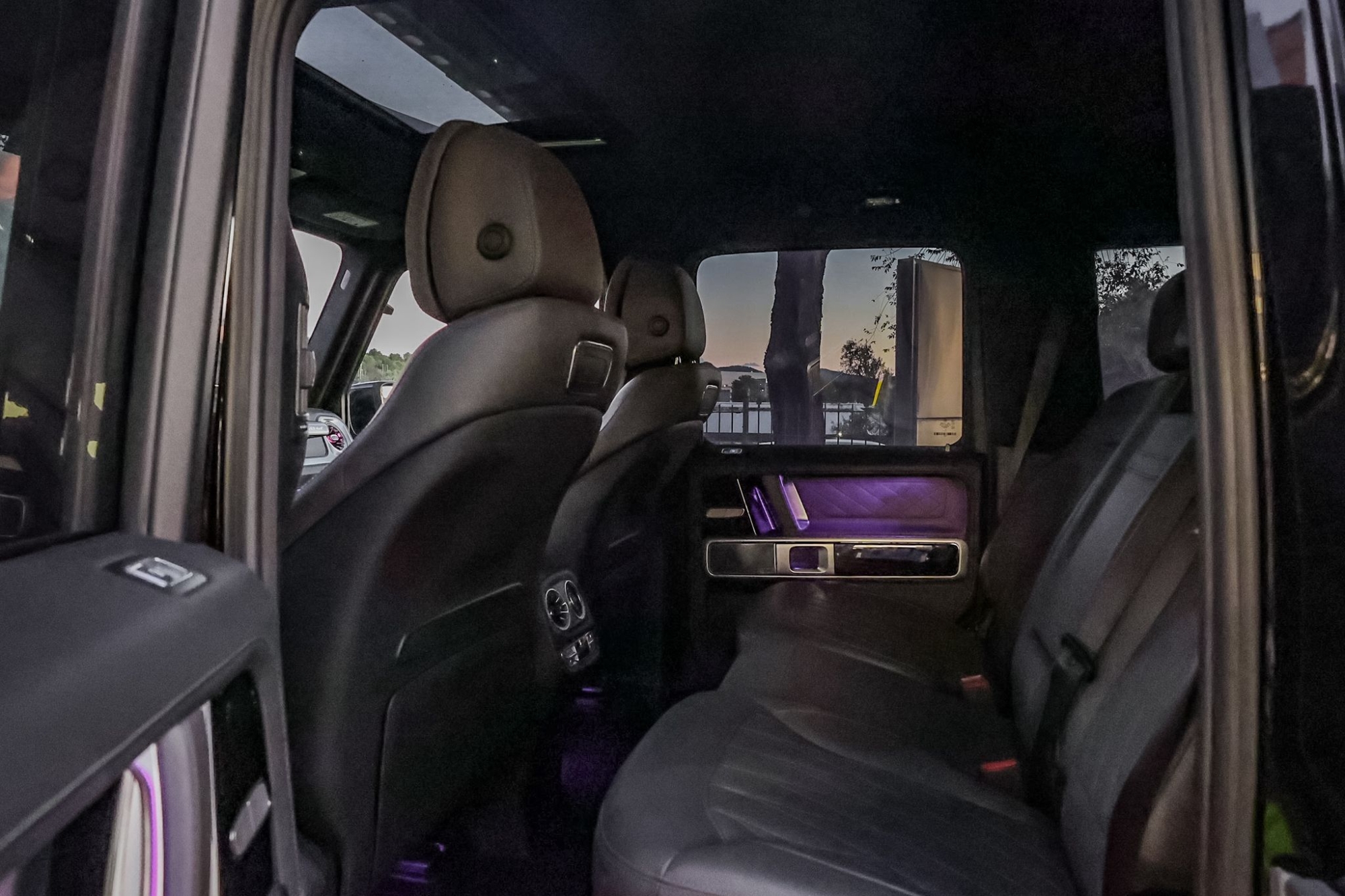 MERCEDES-BENZ G63 AMG 4X4 2