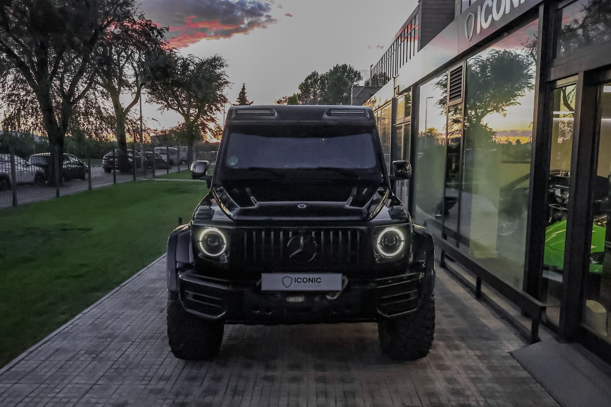MERCEDES-BENZ G63 AMG 4X4 2