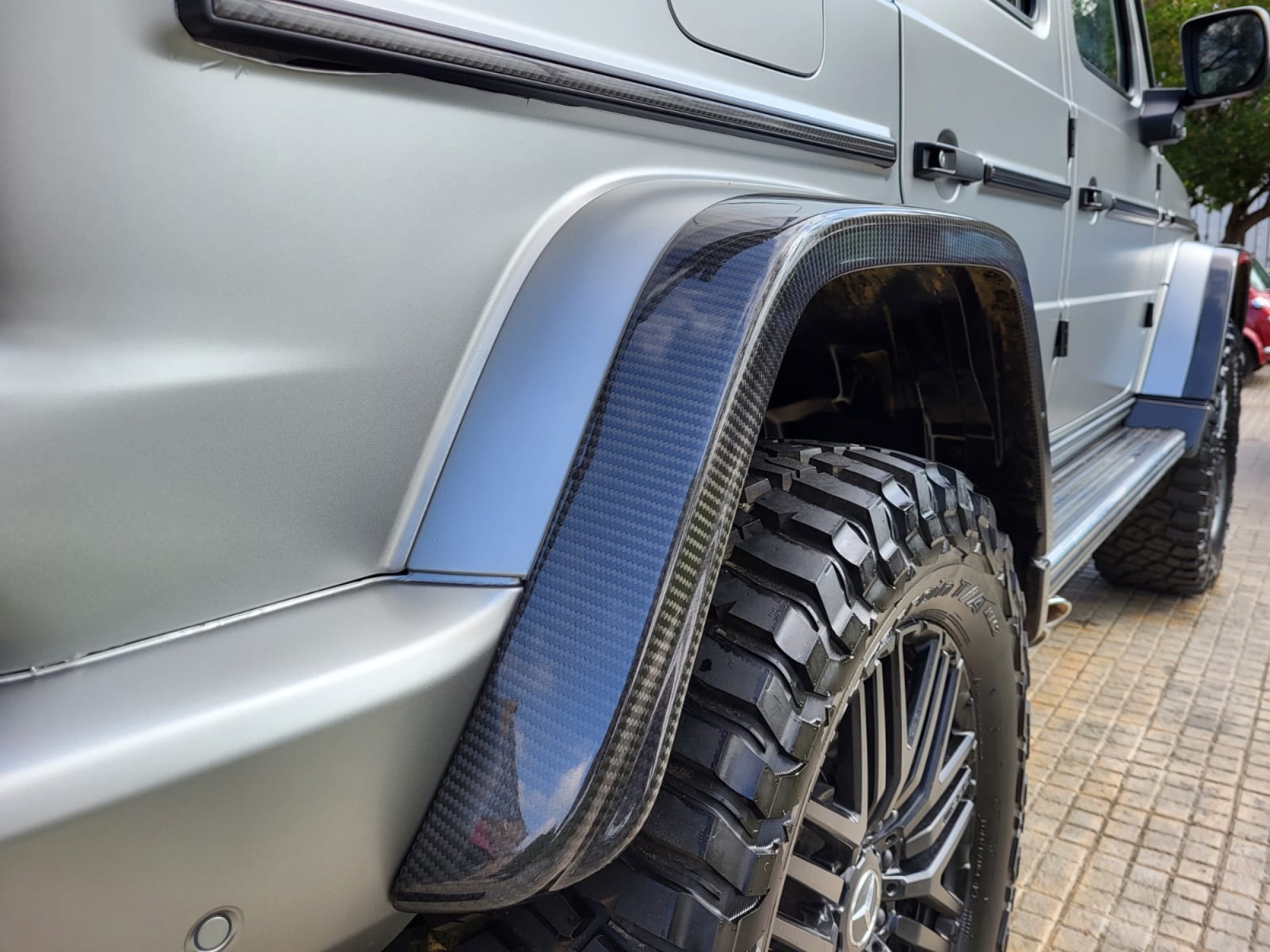 MERCEDES-BENZ G63 AMG 4X4 2