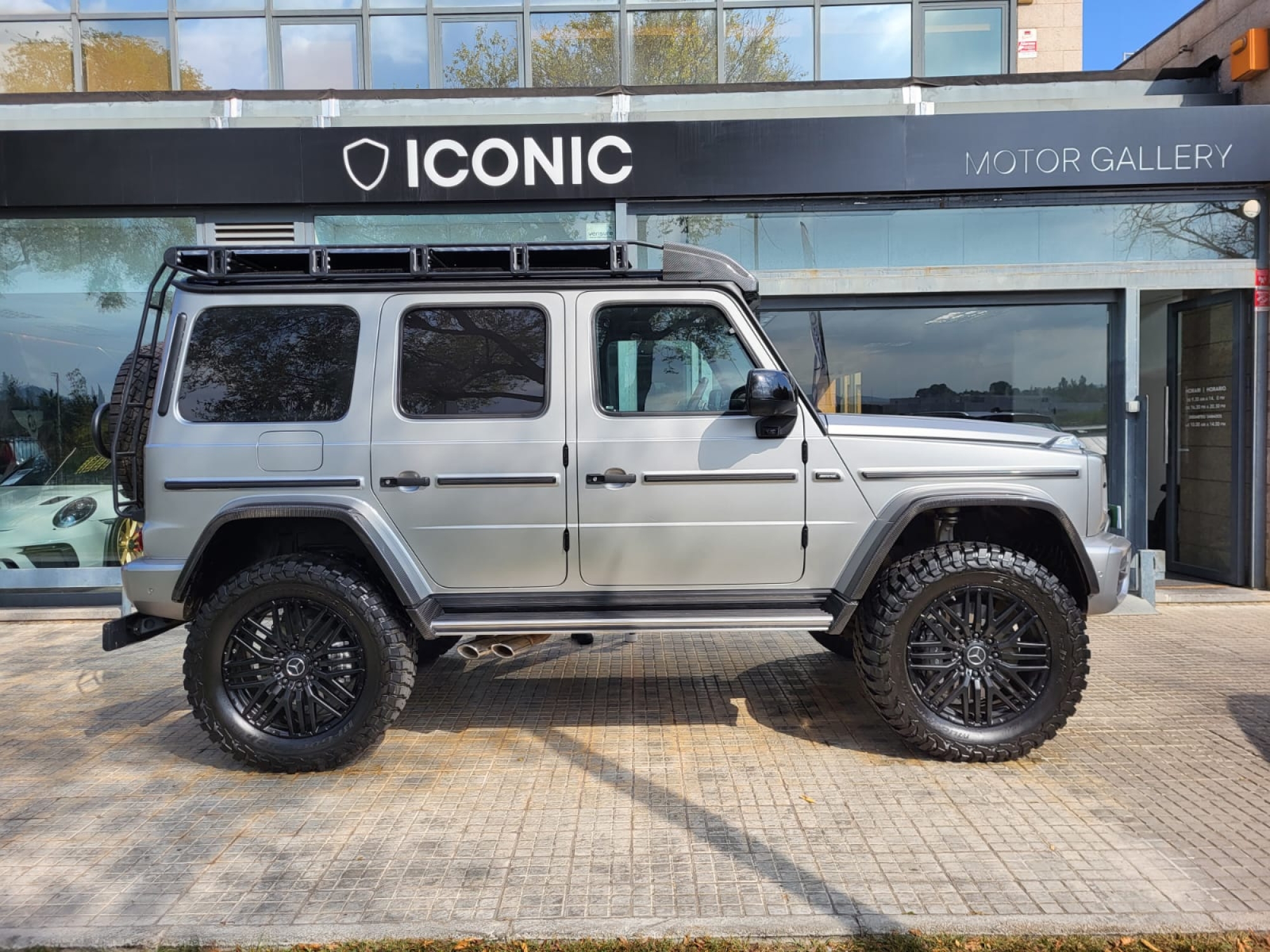 MERCEDES-BENZ G63 AMG 4X4 2