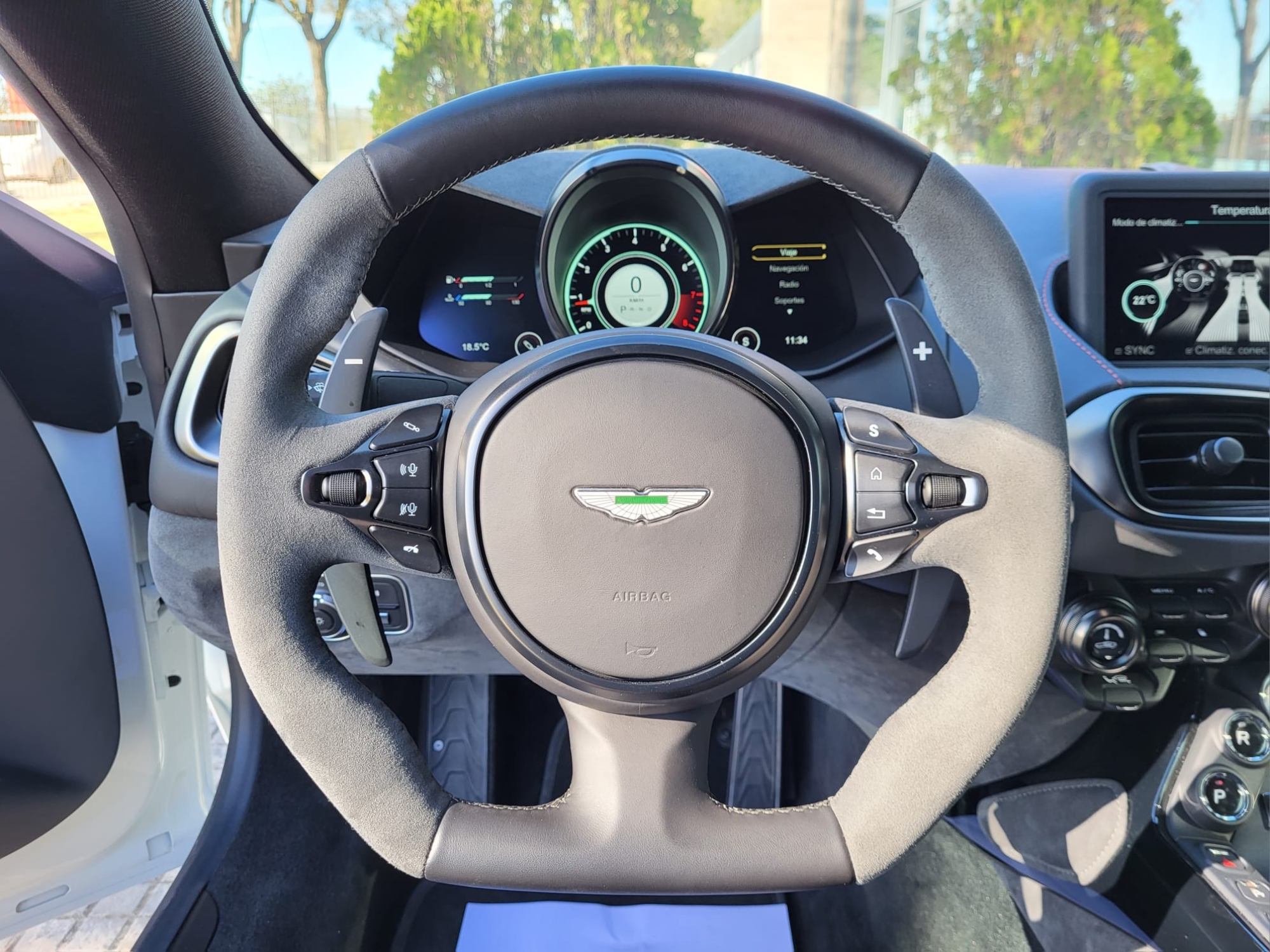 ASTON MARTIN VANTAGE F1 EDITION