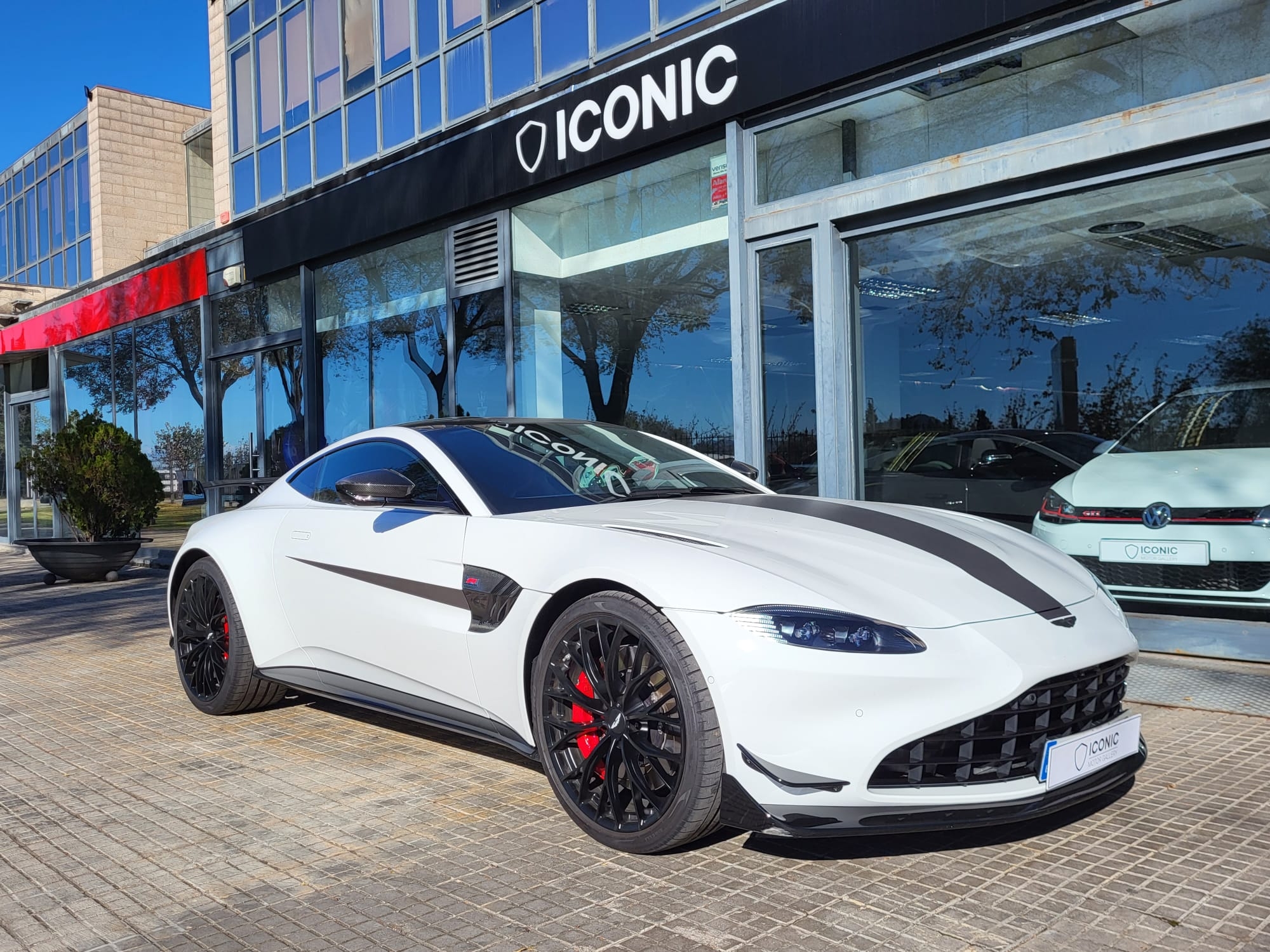 ASTON MARTIN VANTAGE F1 EDITION