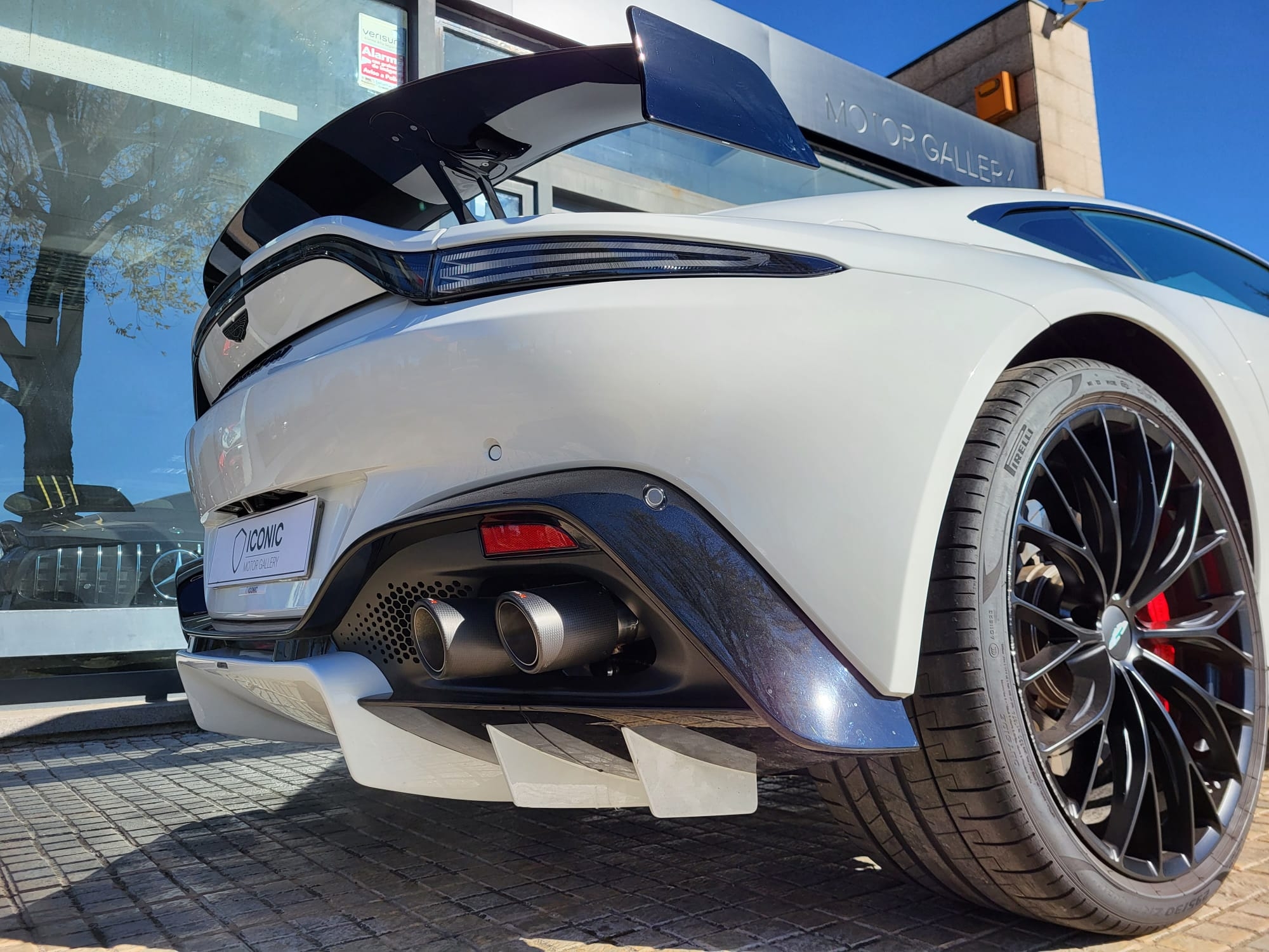 ASTON MARTIN VANTAGE F1 EDITION