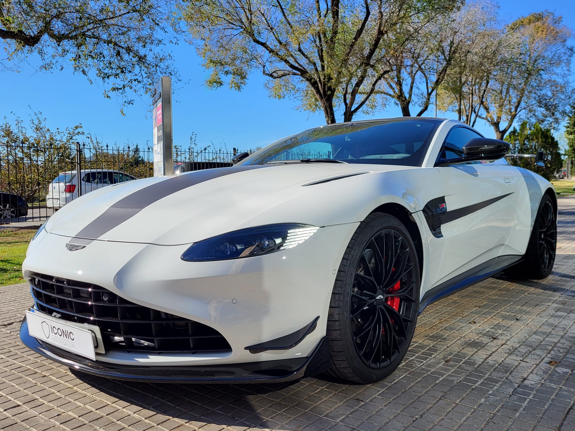 ASTON MARTIN VANTAGE F1 EDITION