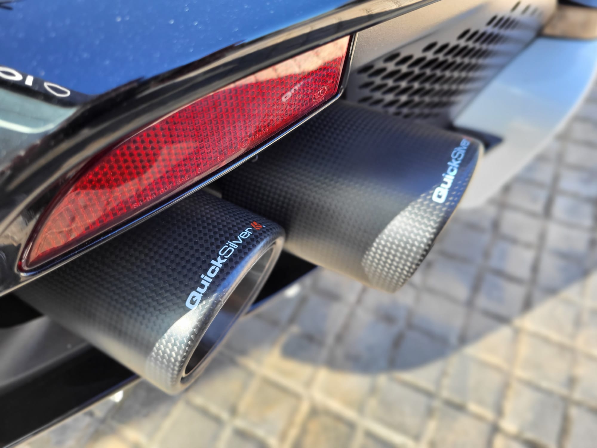 ASTON MARTIN VANTAGE F1 EDITION