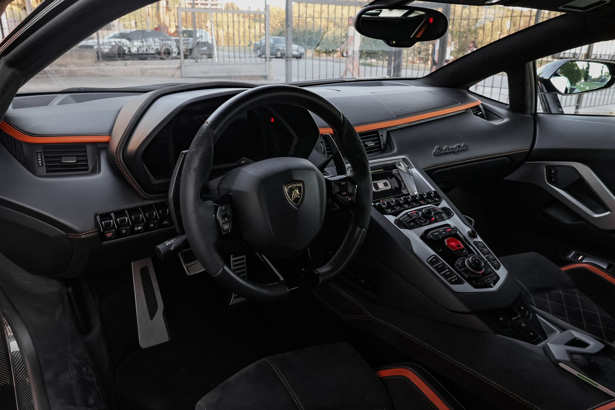 LAMBORGHINI AVENTADOR S