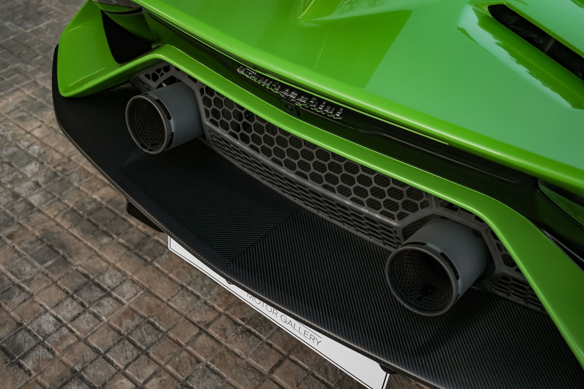 LAMBORGHINI AVENTADOR SVJ 770-4 