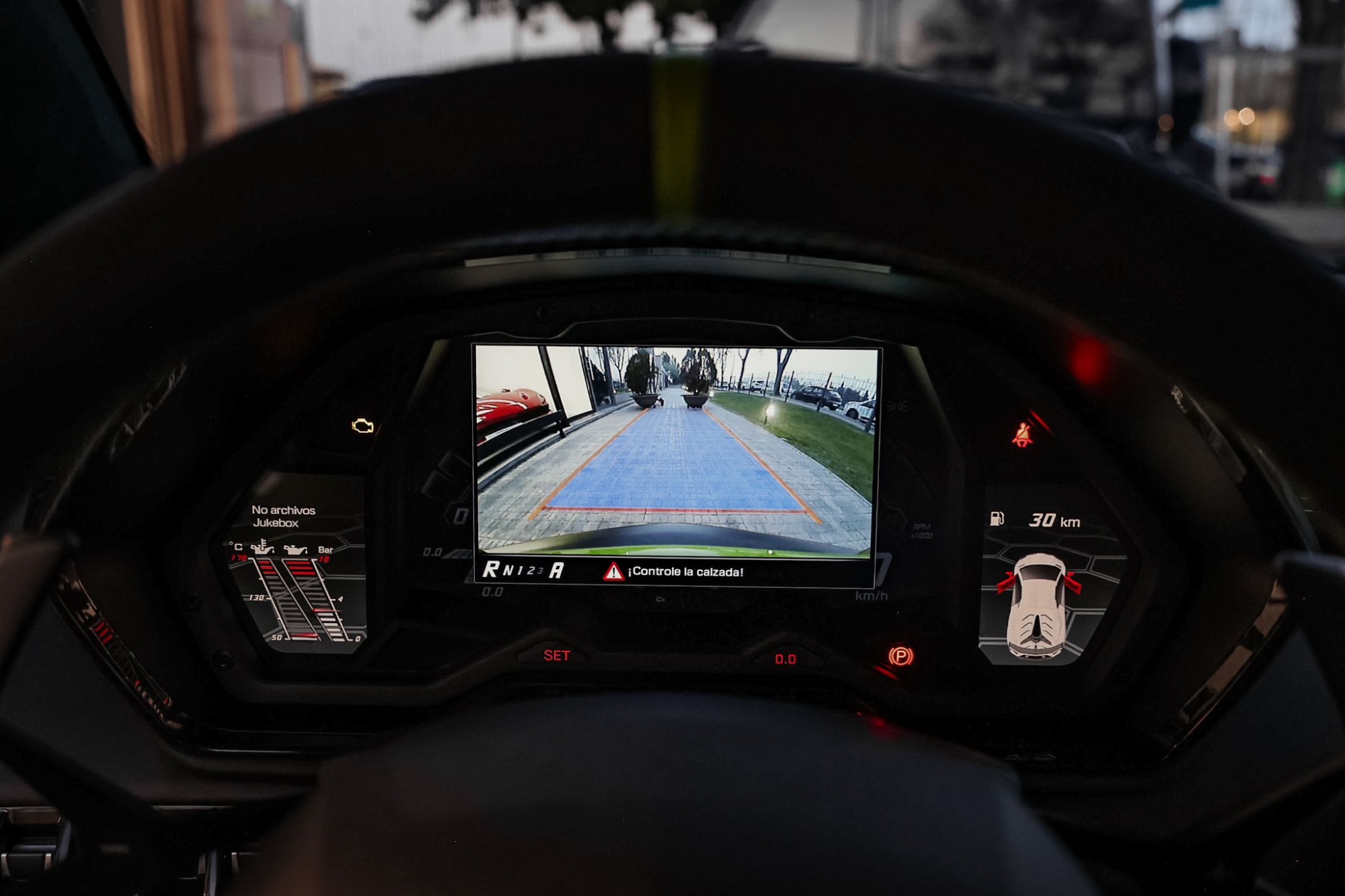 LAMBORGHINI AVENTADOR SVJ 770-4 