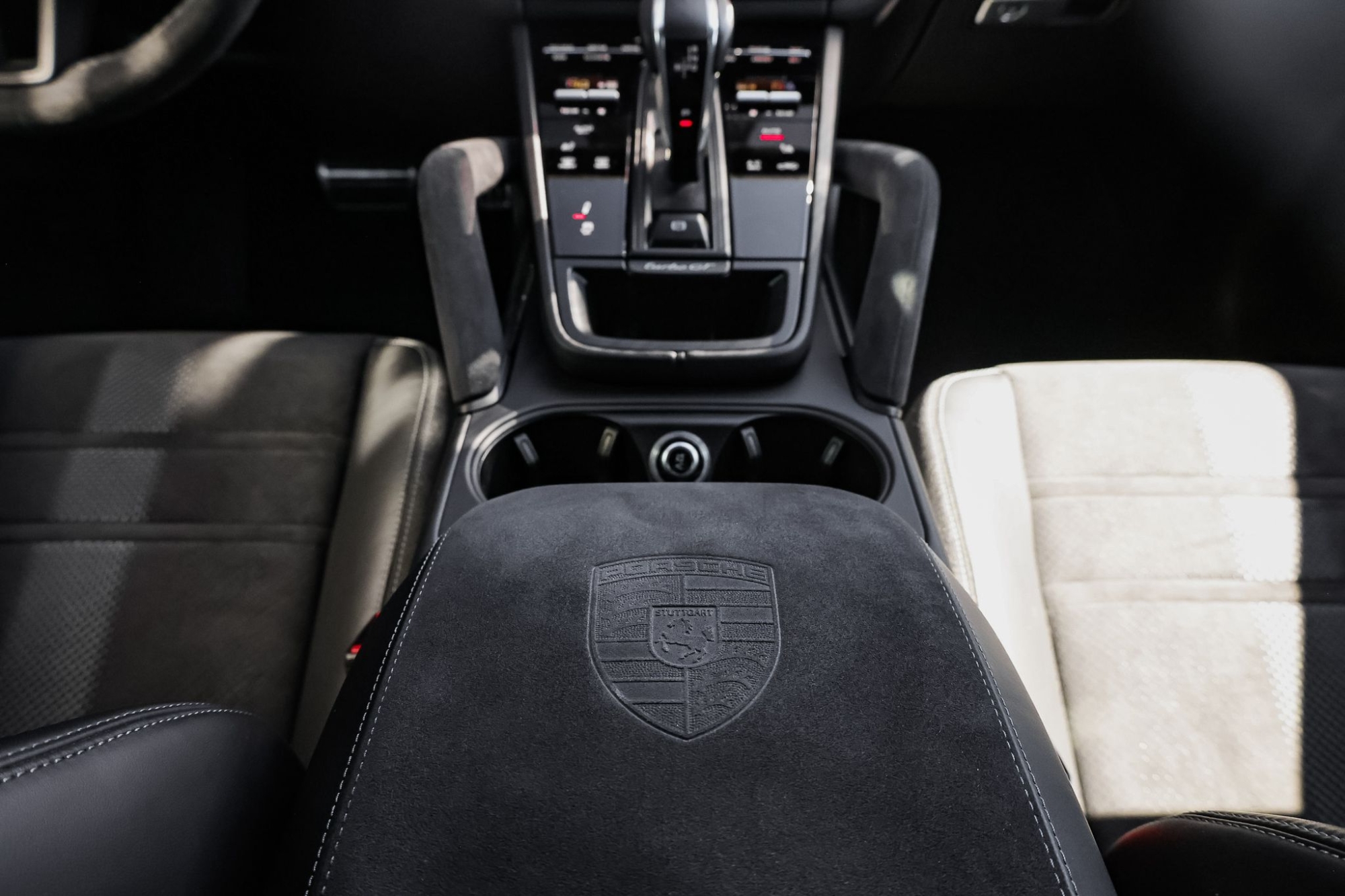 PORSCHE CAYENNE COUPE TURBO GT