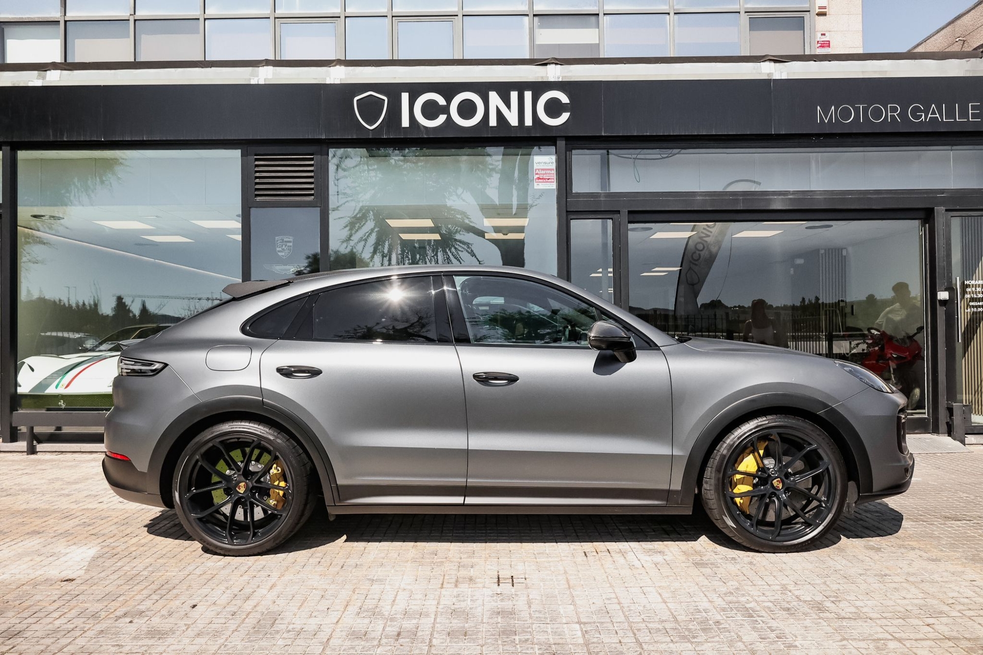 PORSCHE CAYENNE COUPE TURBO GT