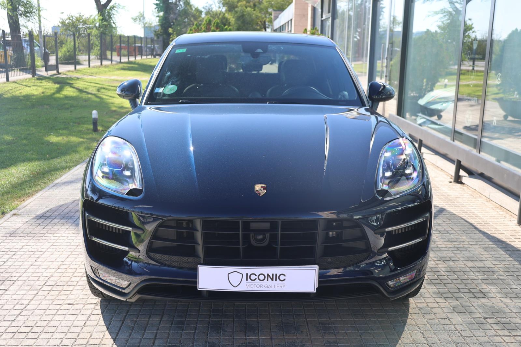PORSCHE MACAN TURBO