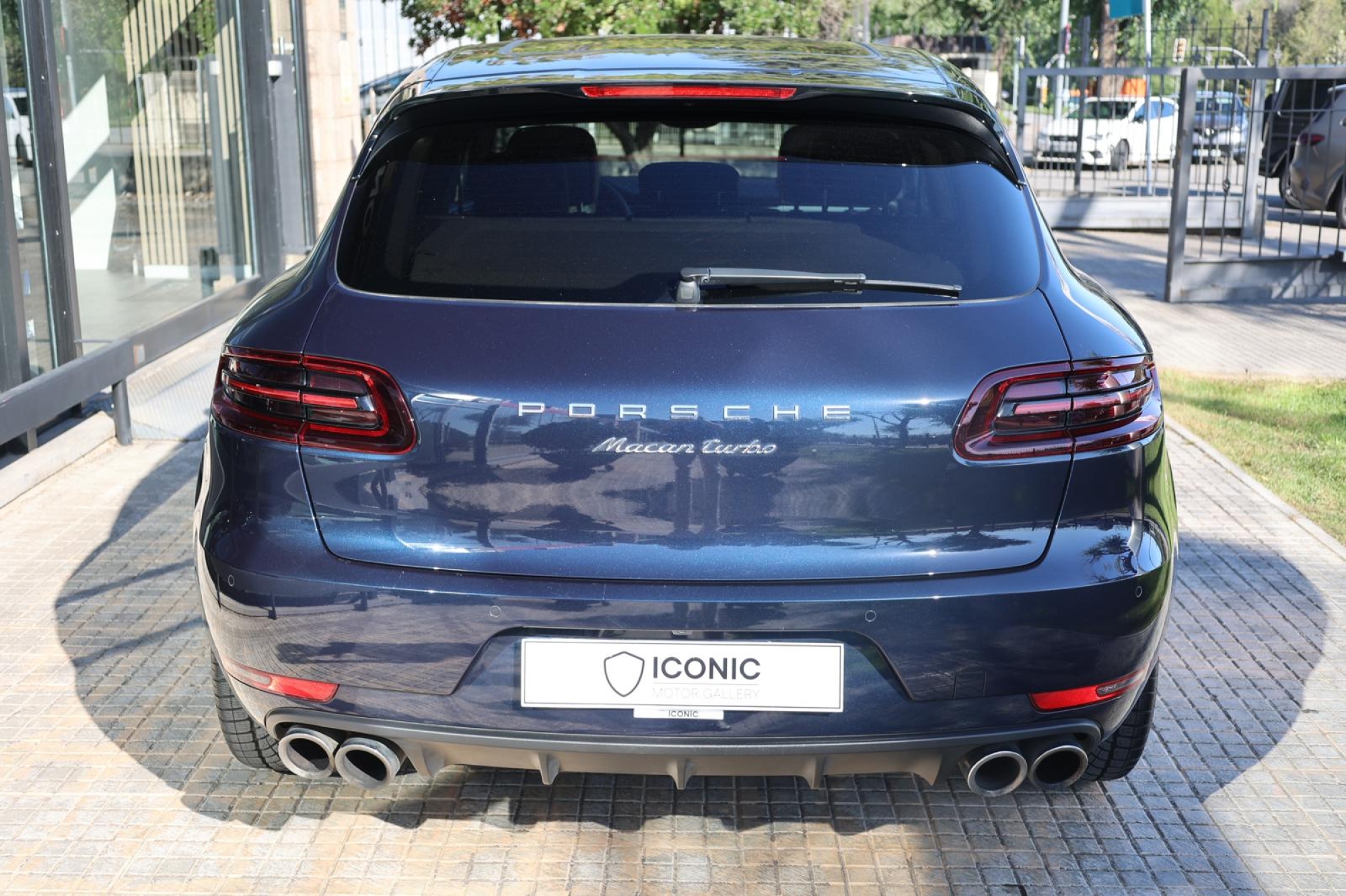 PORSCHE MACAN TURBO