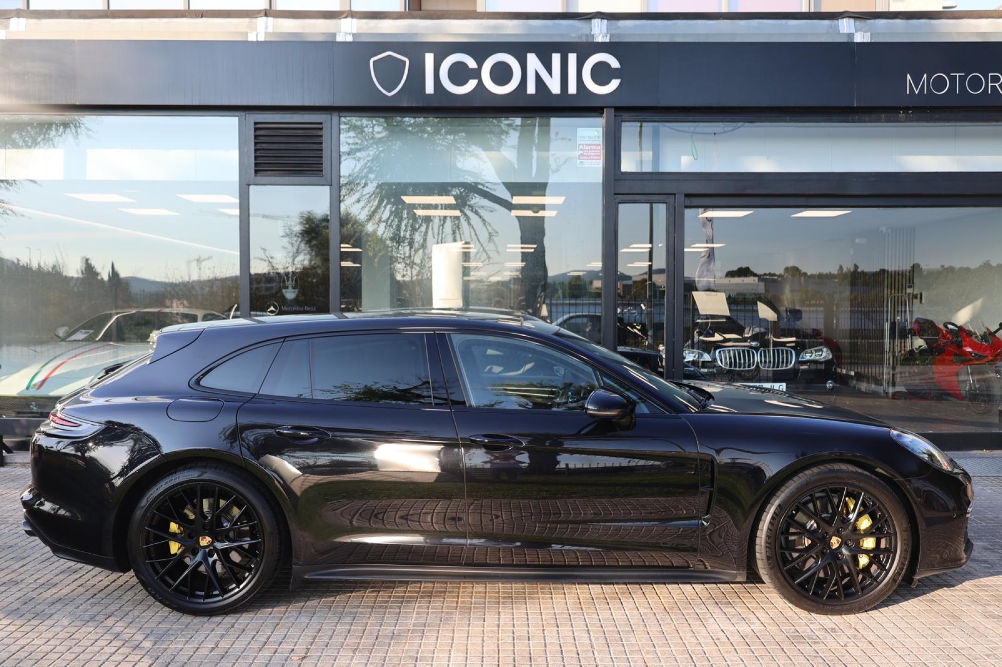 PORSCHE PANAMERA GTS