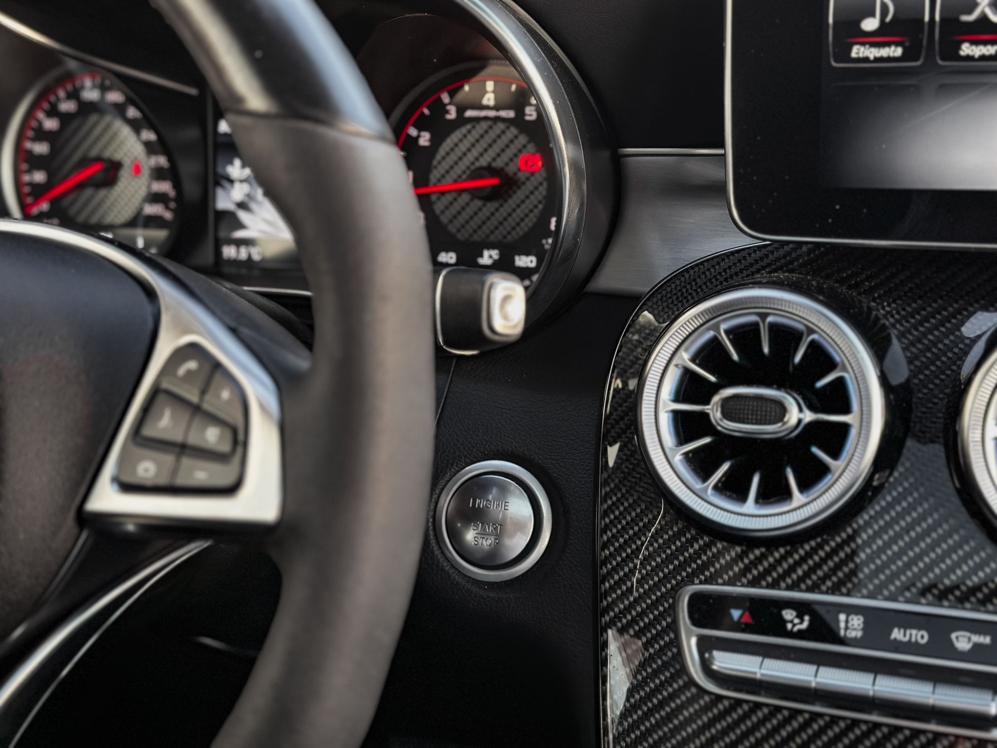 MERCEDES-BENZ AMG GLC63 S