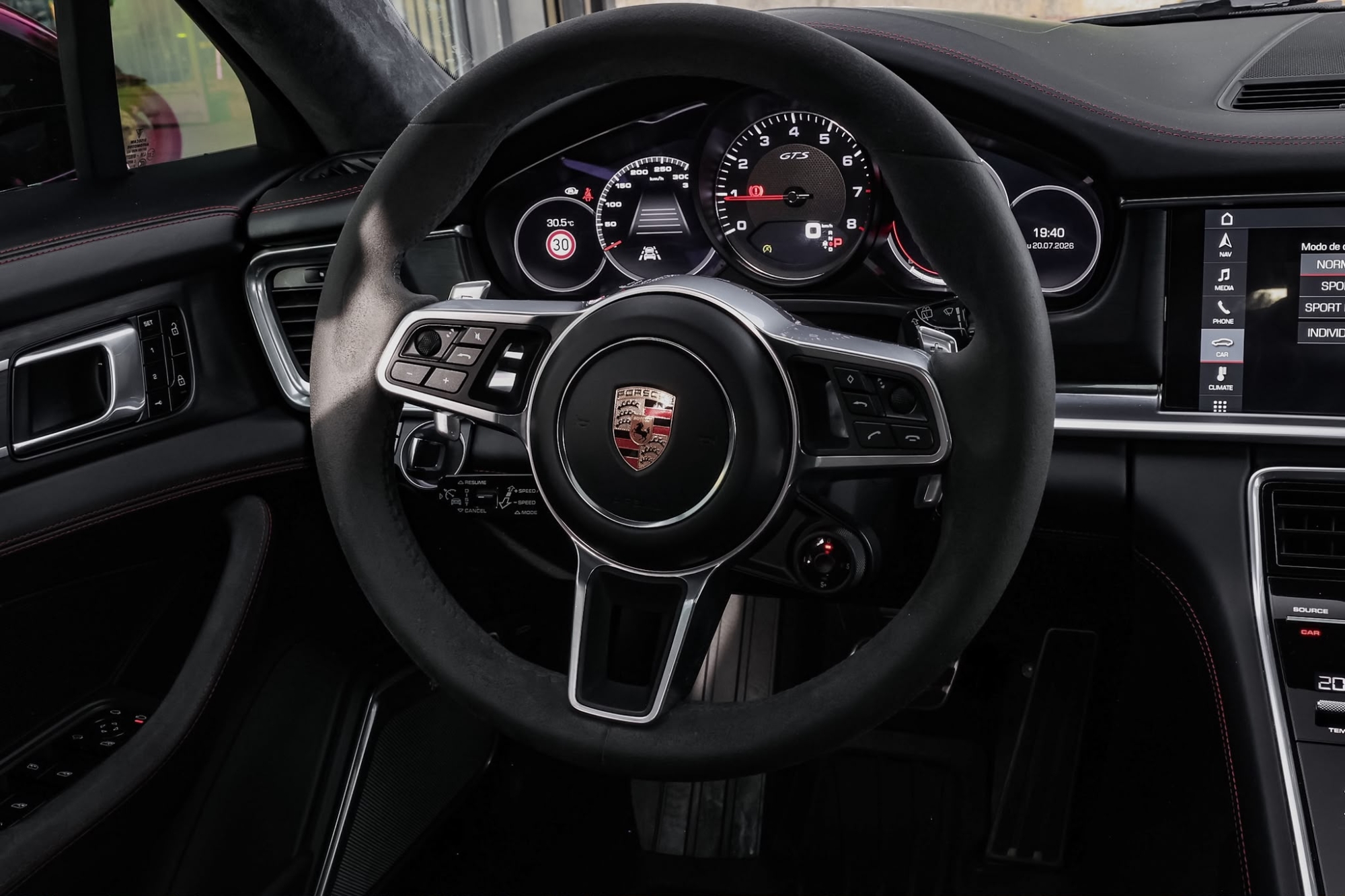 PORSCHE PANAMERA GTS SPORT TURISMO