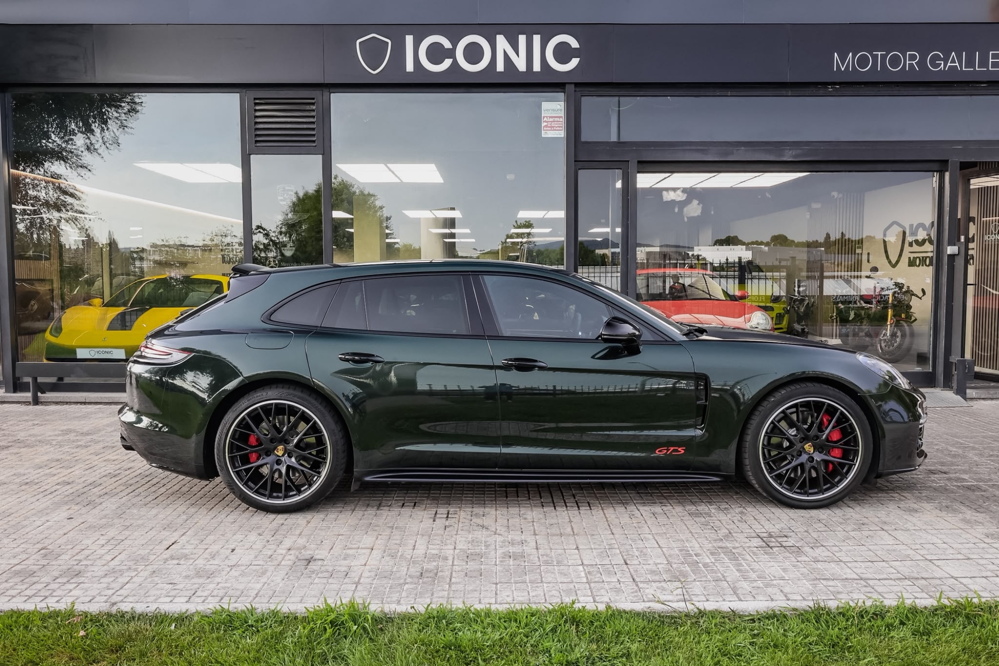 PORSCHE PANAMERA GTS SPORT TURISMO