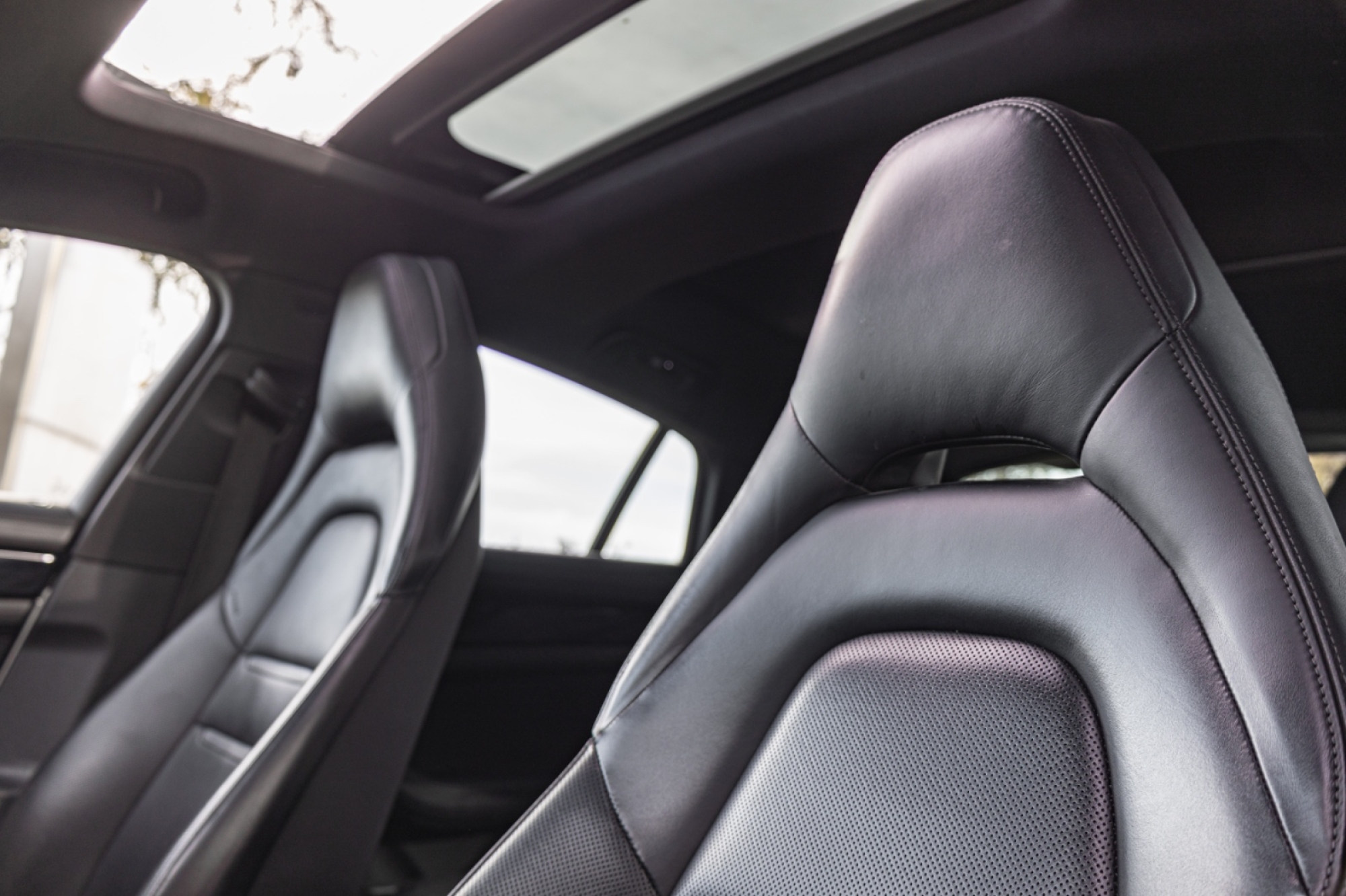 PORSCHE PANAMERA 4 E-HYBRID