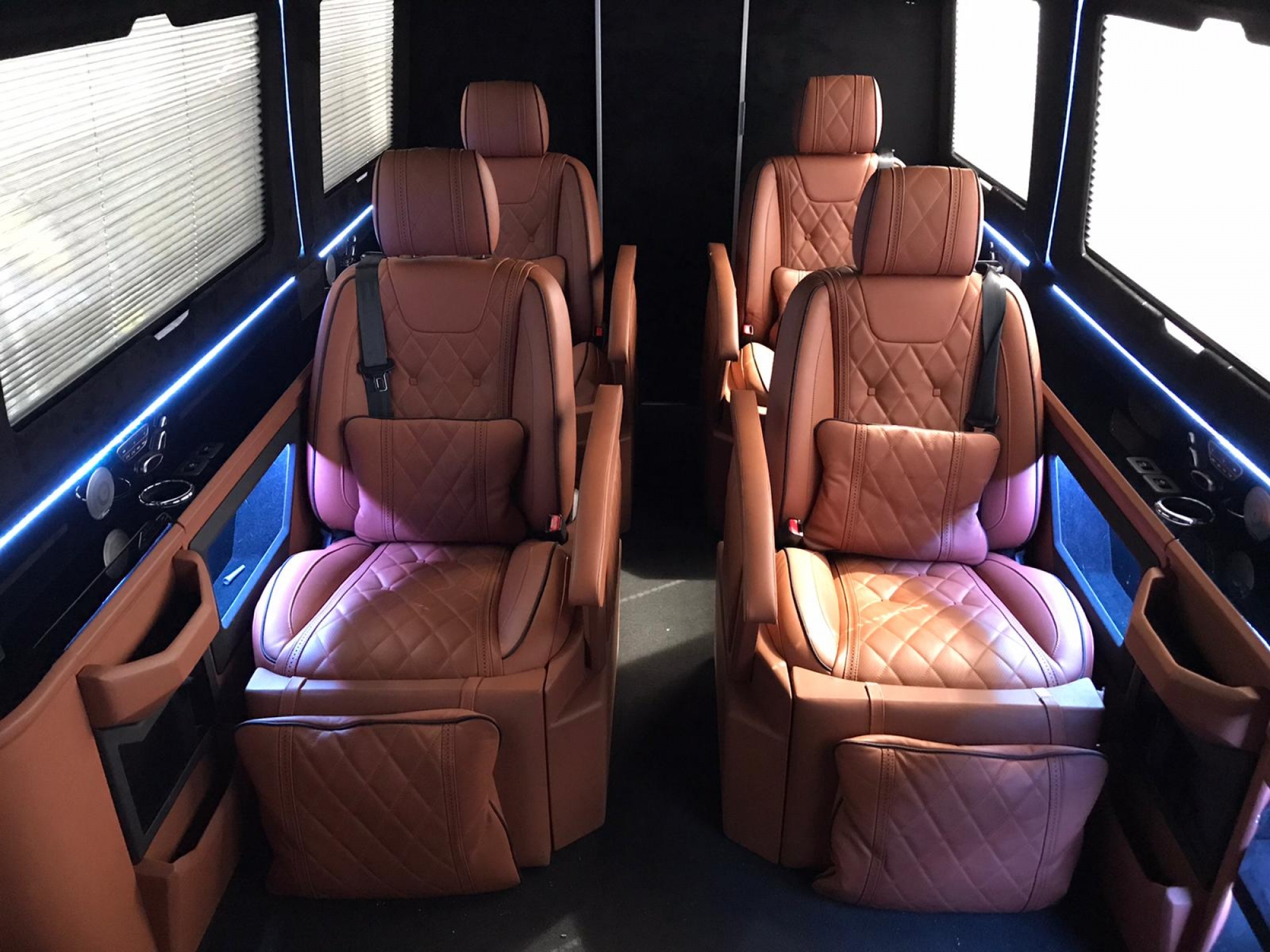 MERCEDES-BENZ SPRINTER 519 CDI VIP KLASSEN