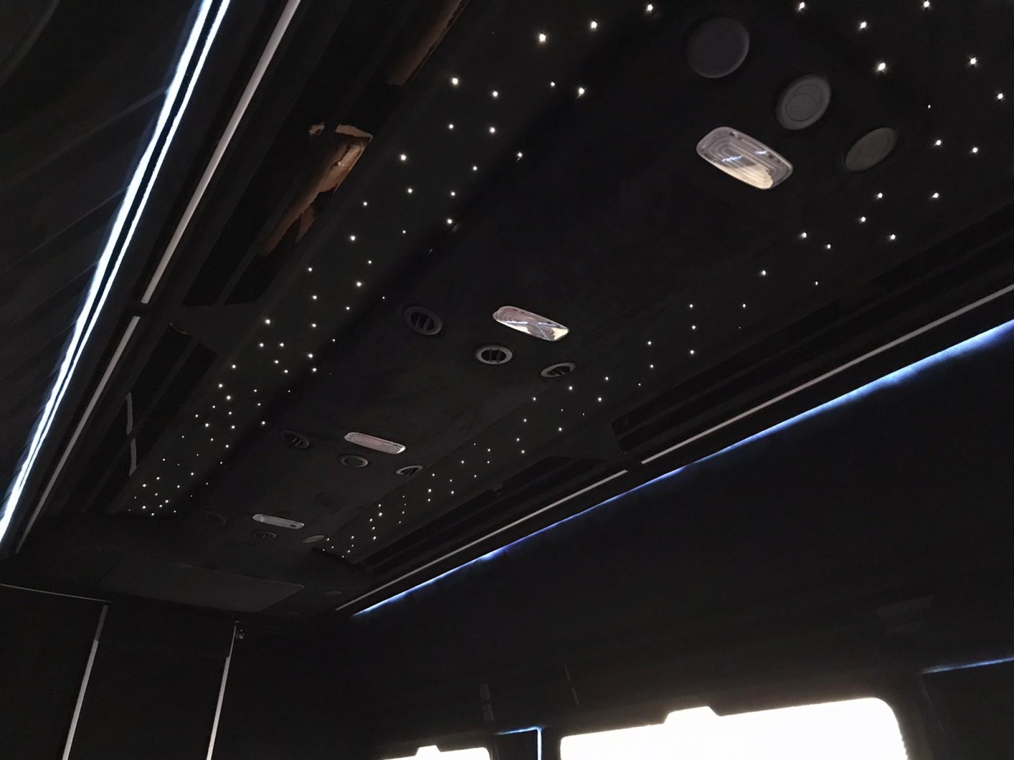 MERCEDES-BENZ SPRINTER 519 CDI VIP KLASSEN