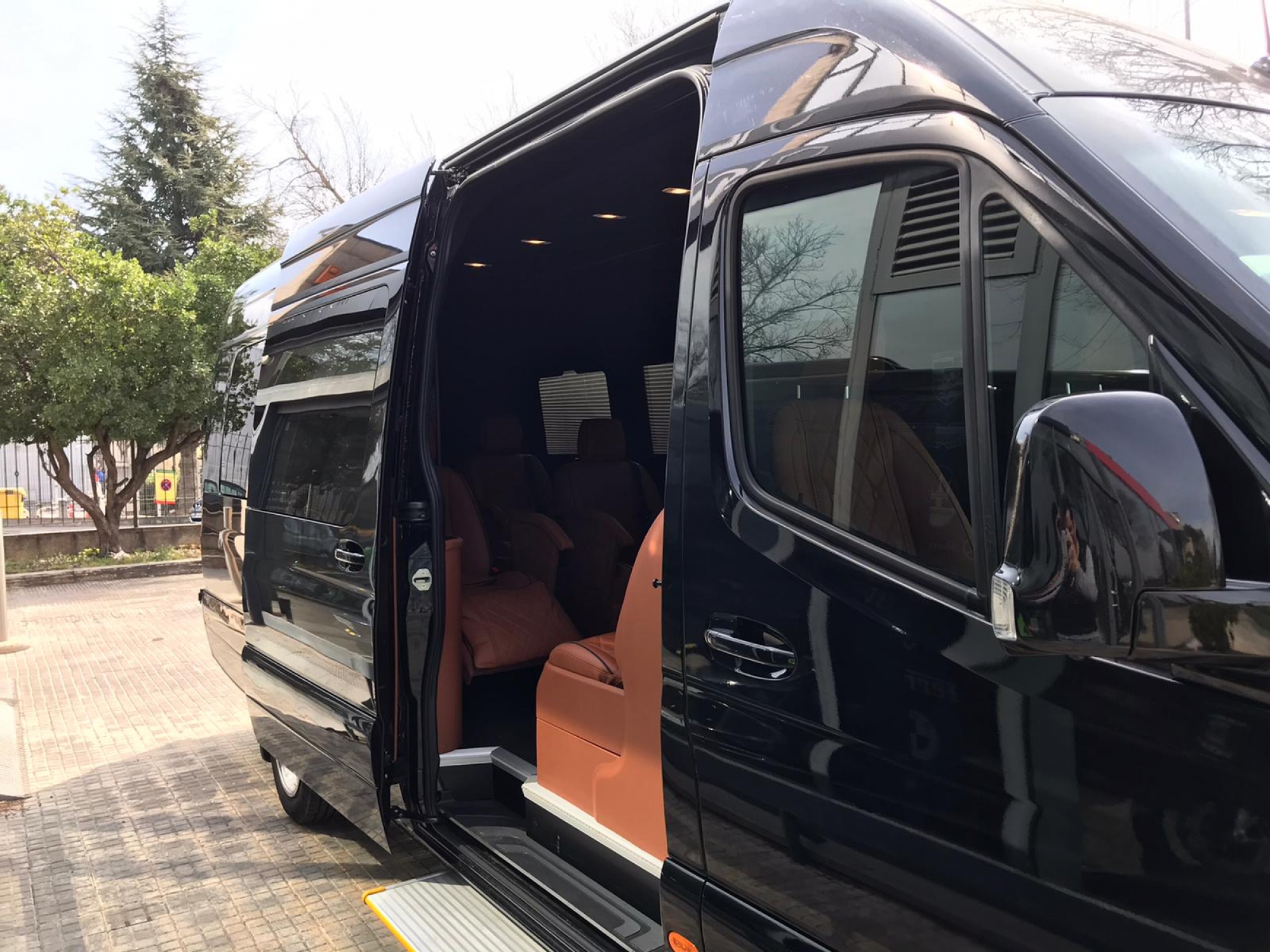 MERCEDES-BENZ SPRINTER 519 CDI VIP KLASSEN