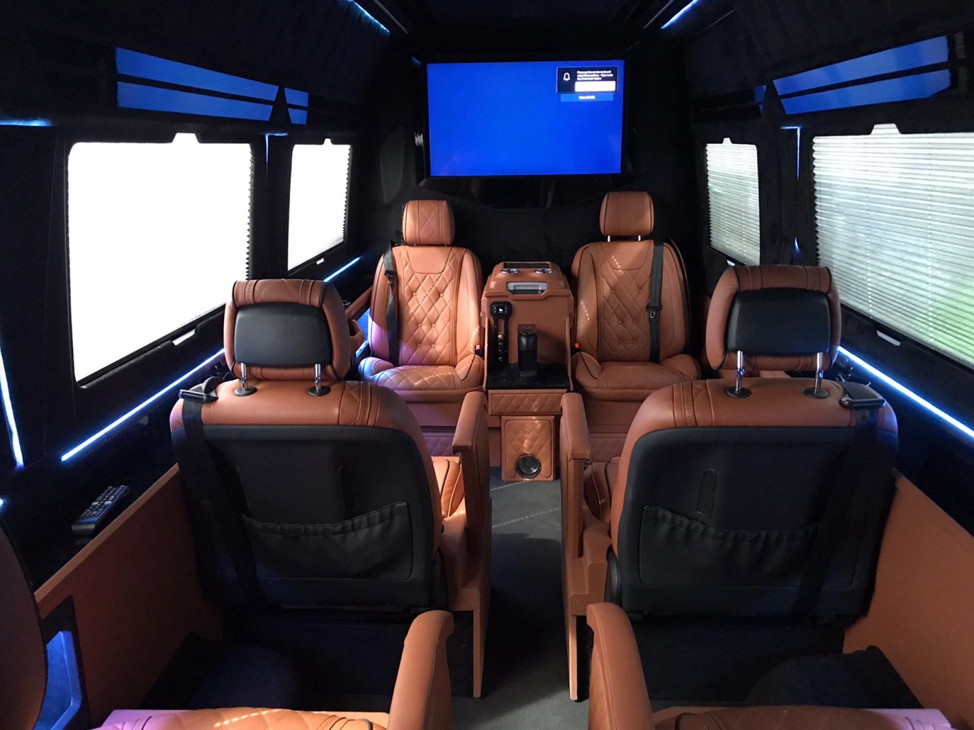 MERCEDES-BENZ SPRINTER 519 CDI VIP KLASSEN