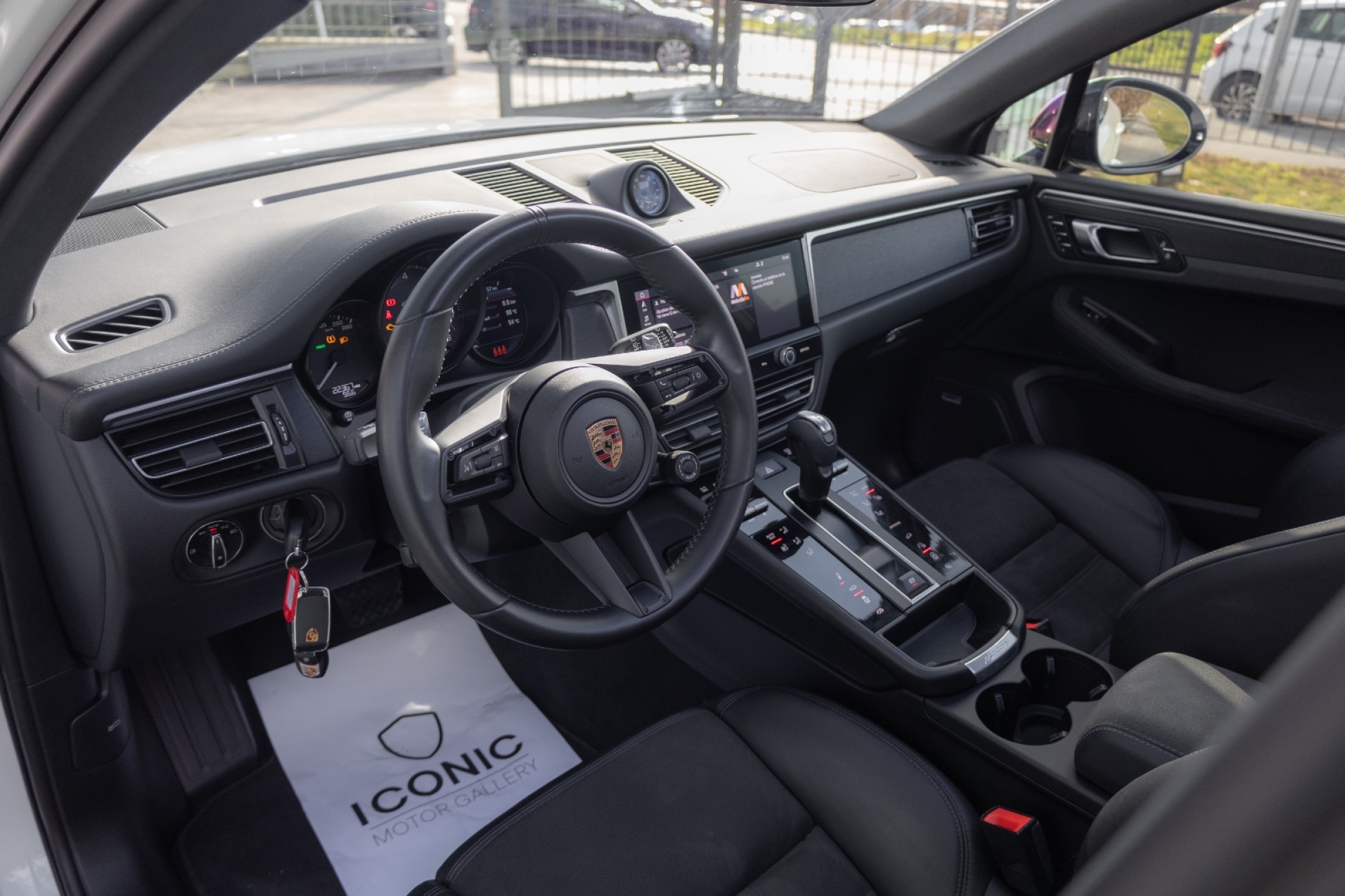 PORSCHE MACAN GTS