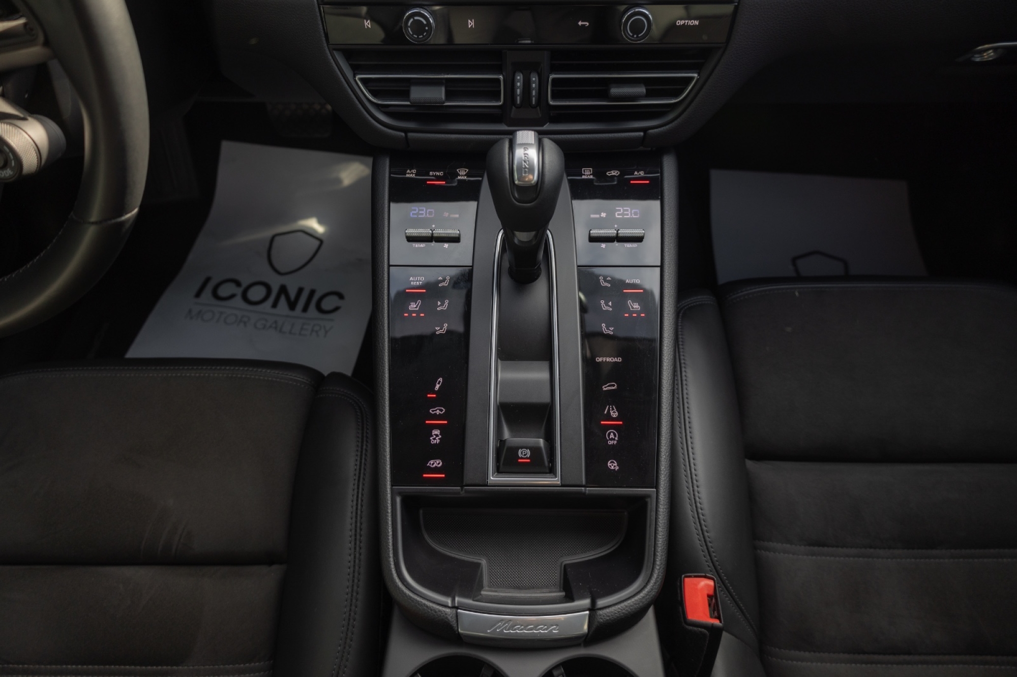PORSCHE MACAN GTS