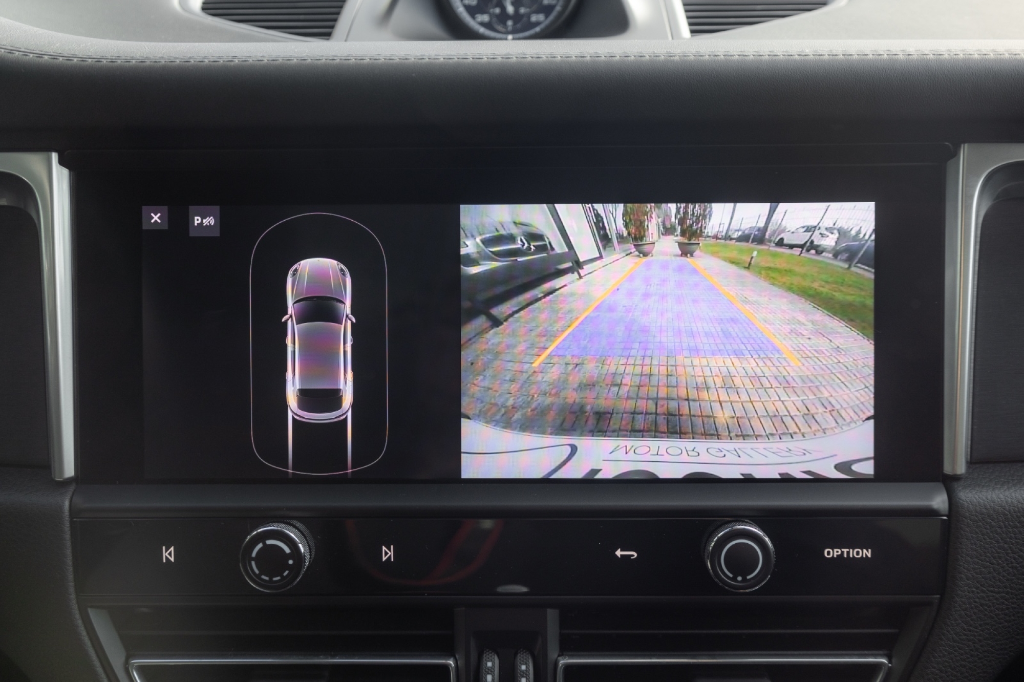 PORSCHE MACAN GTS
