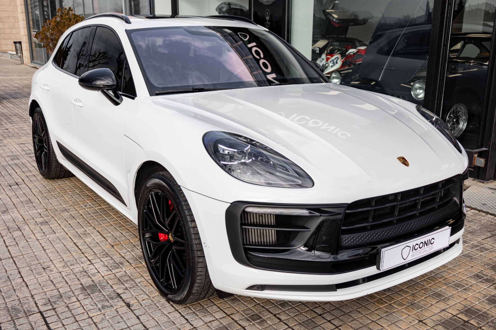 PORSCHE MACAN GTS