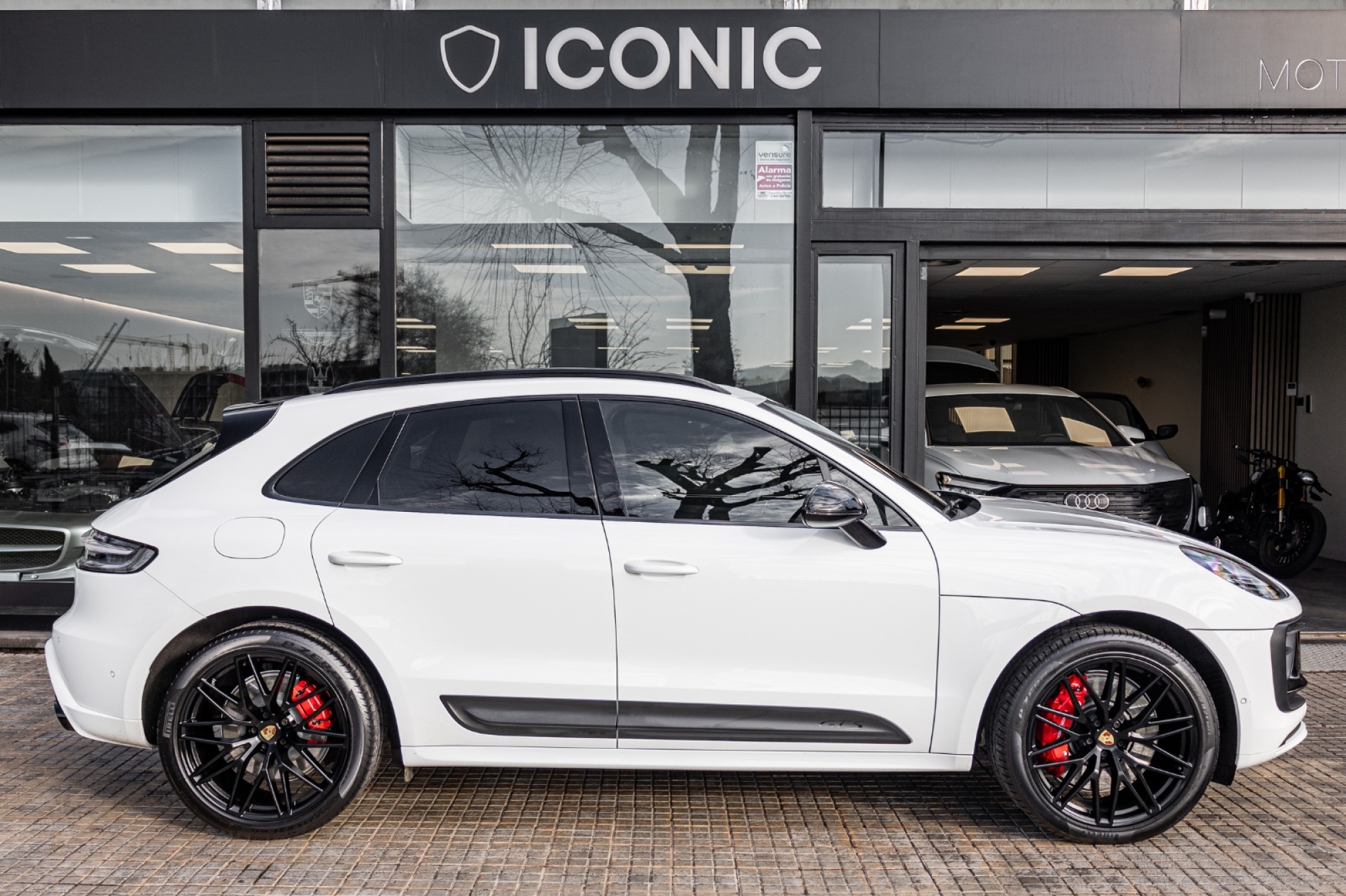 PORSCHE MACAN GTS