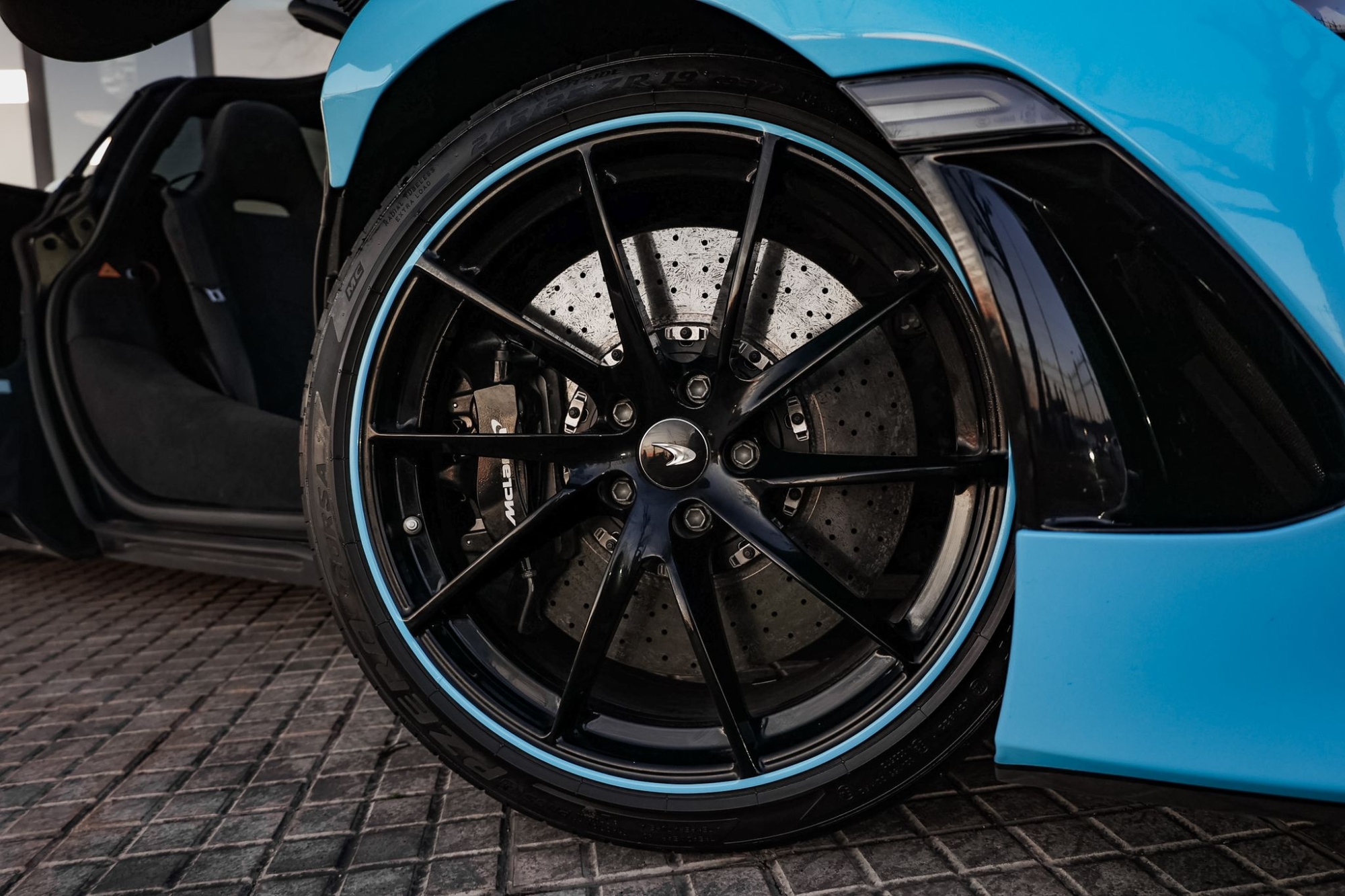 MCLAREN 720S