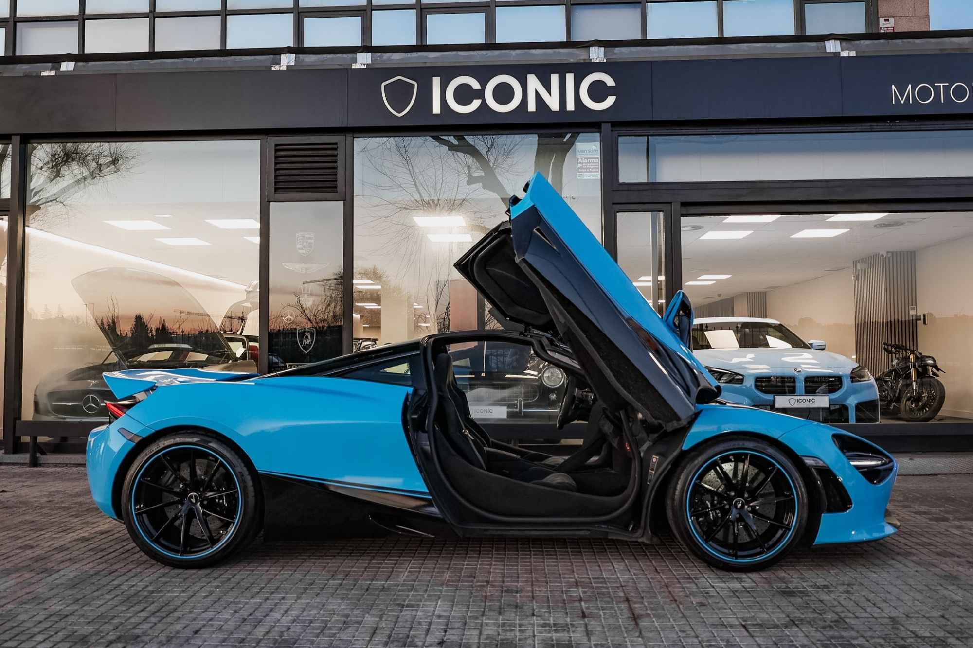 MCLAREN 720S