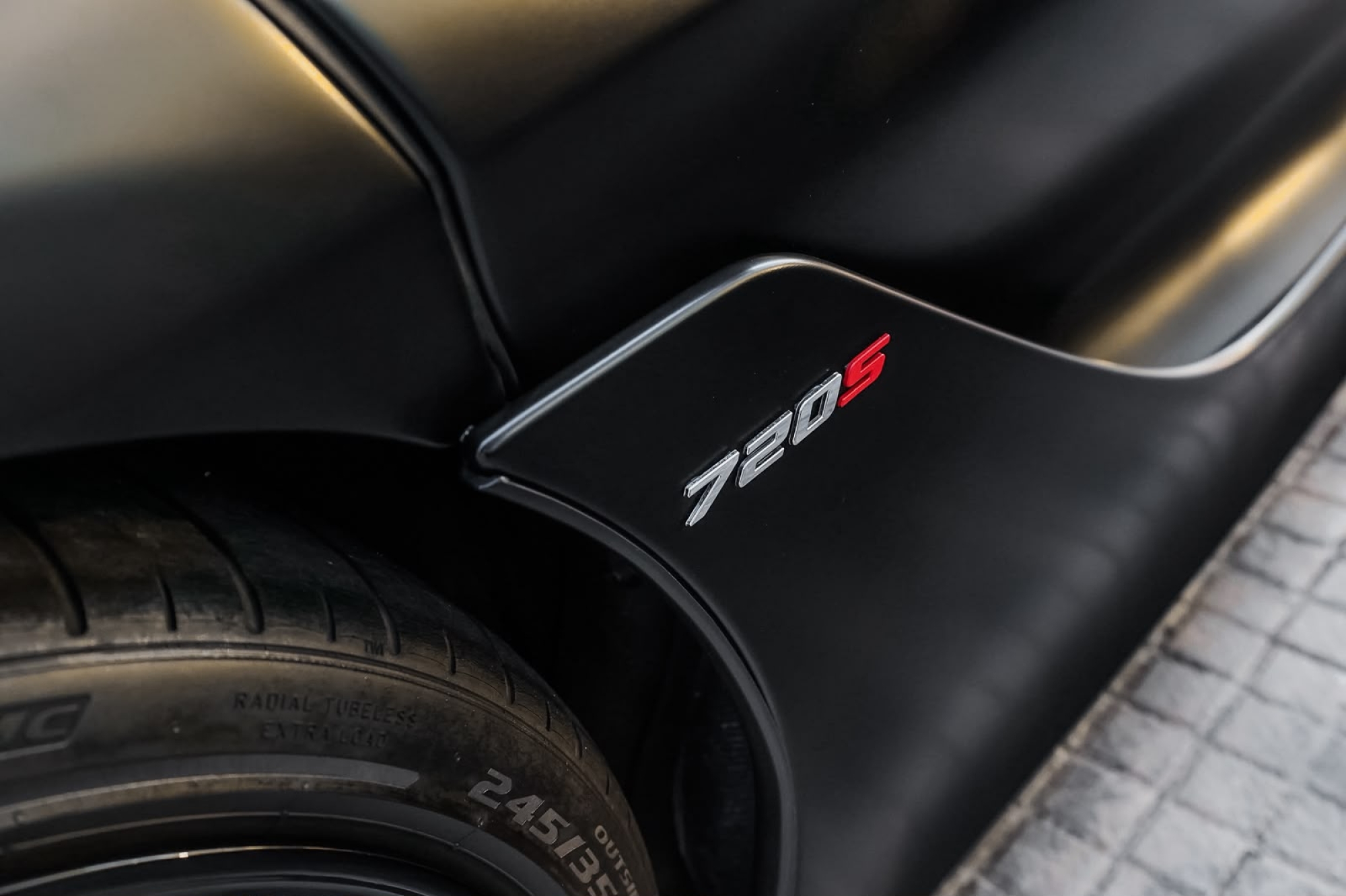 MCLAREN 720S