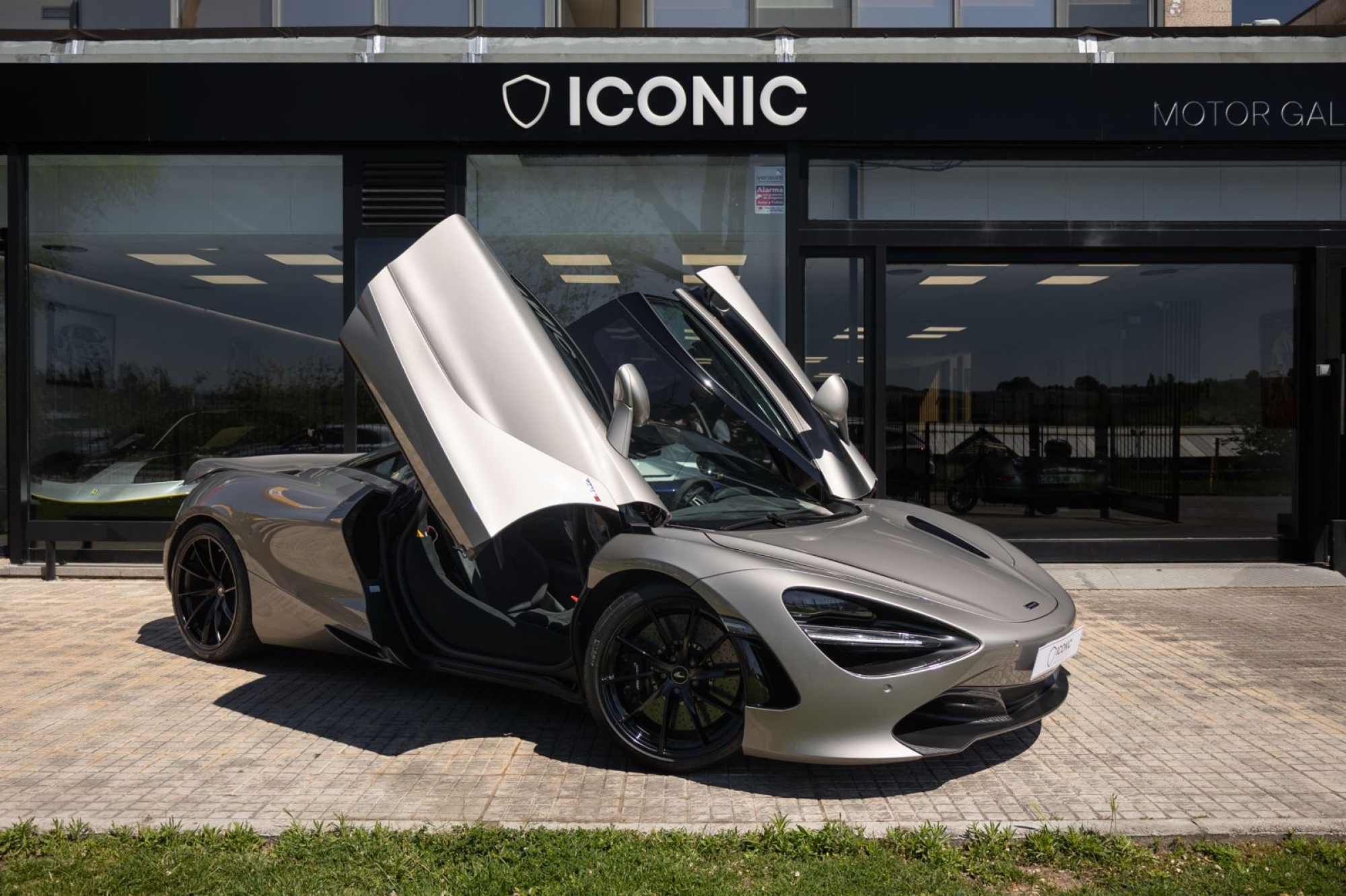 MCLAREN 720S