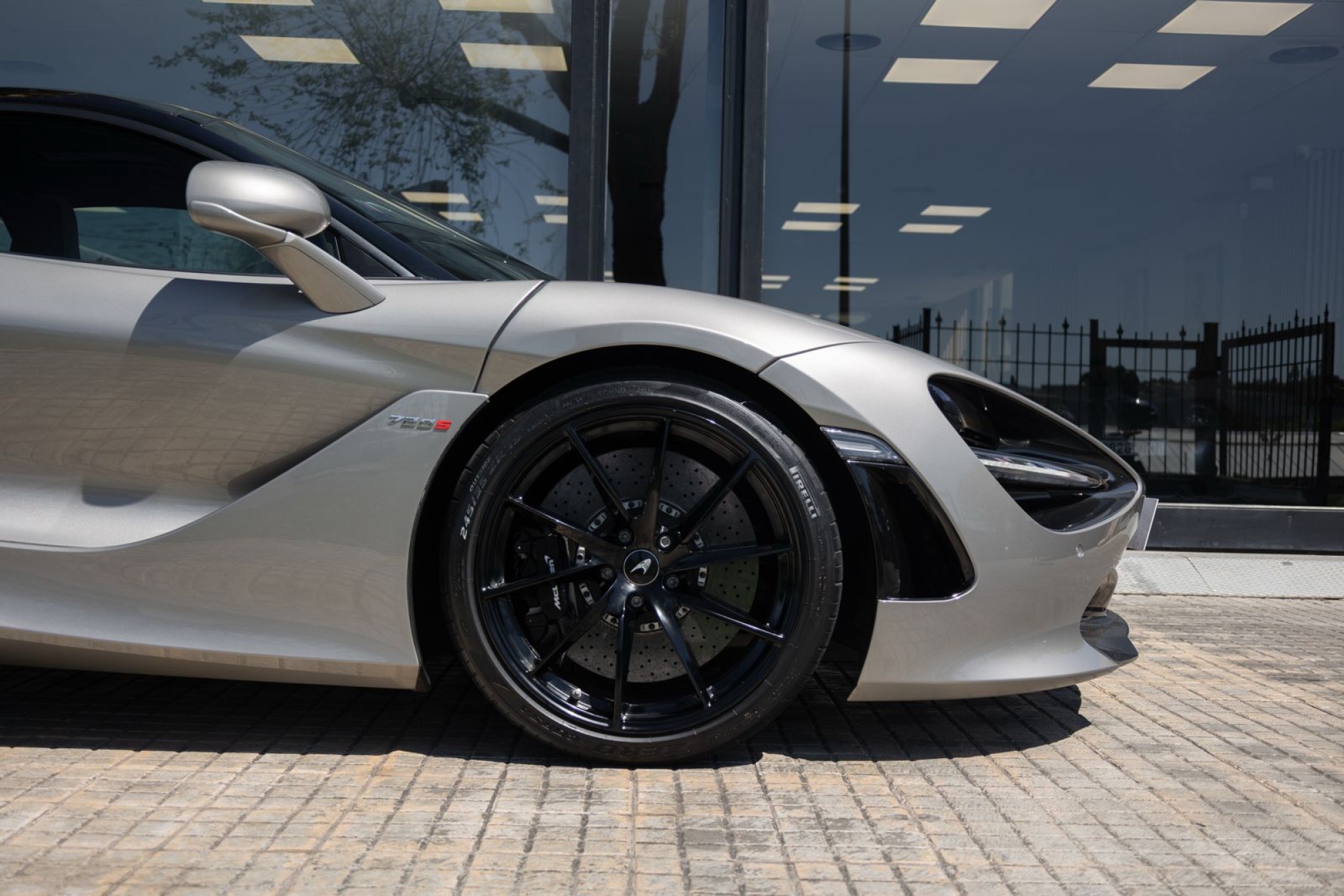 MCLAREN 720S