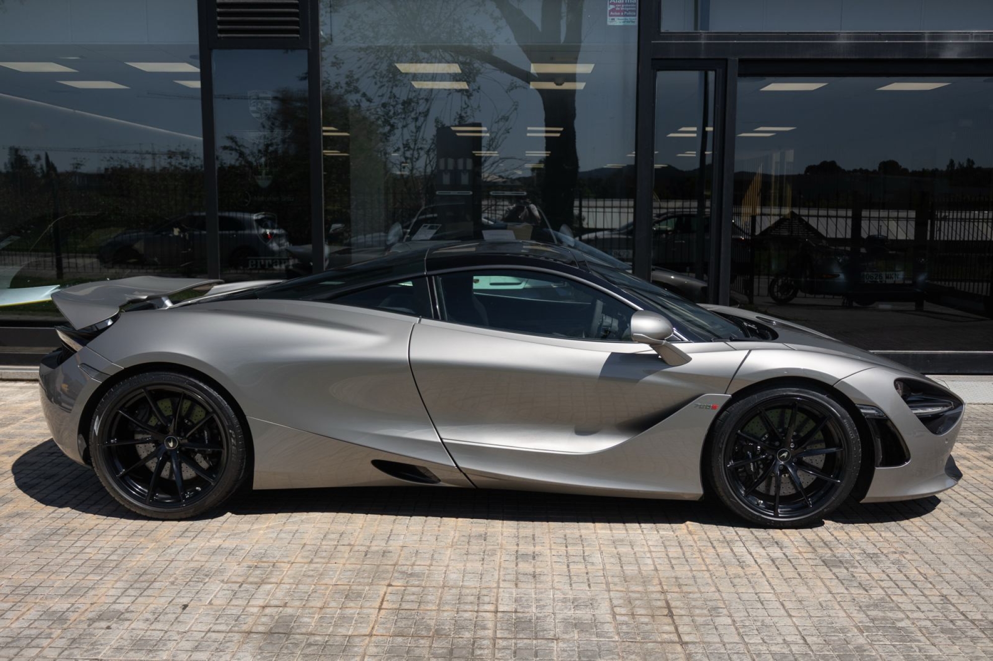 MCLAREN 720S