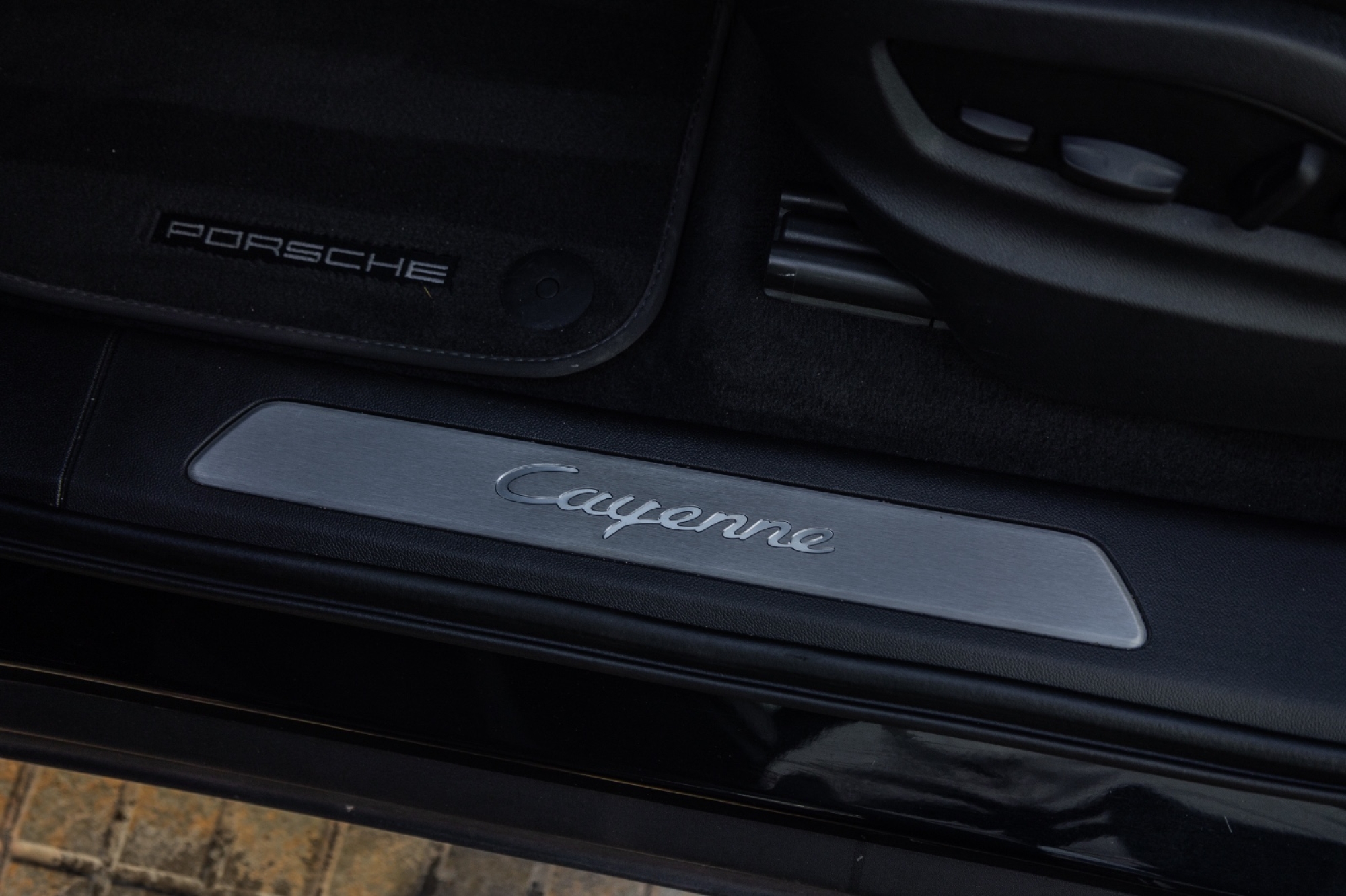 PORSCHE CAYENNE E-HYBRID COUPÉ