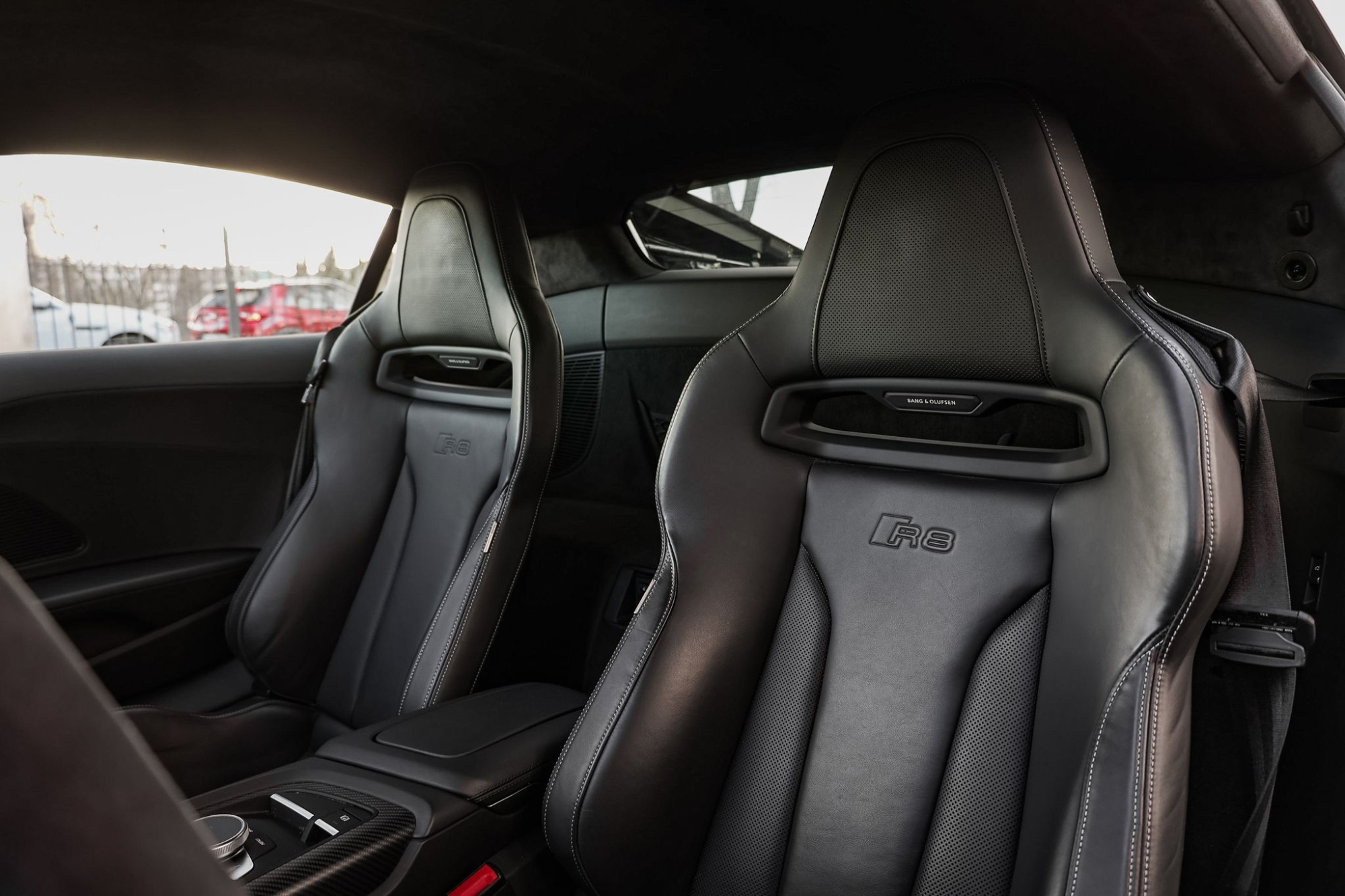 AUDI R8 V10 PLUS RESTYLING