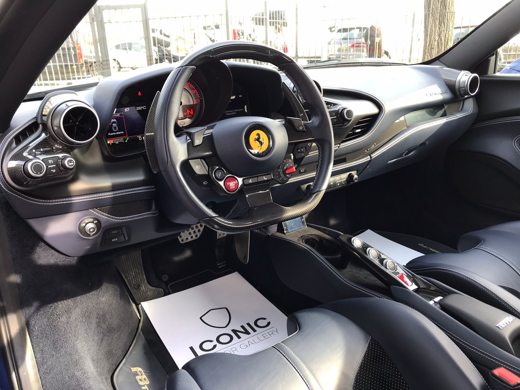 FERRARI F8 TRIBUTO