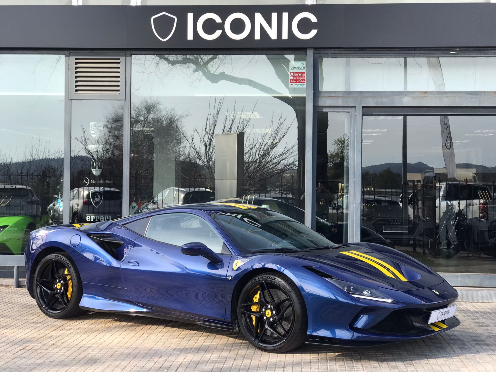 FERRARI F8 TRIBUTO