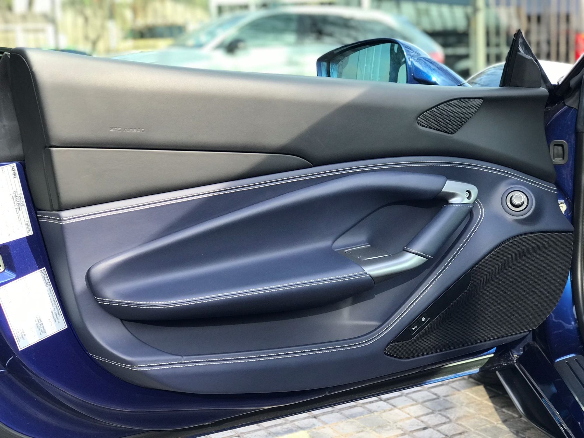 FERRARI F8 TRIBUTO