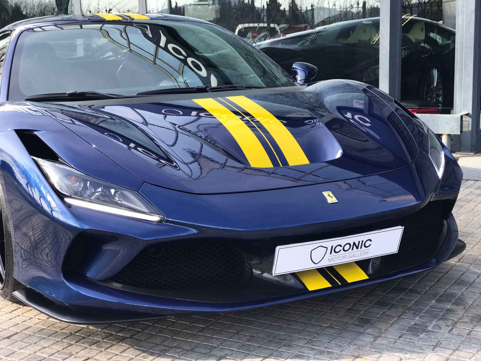 FERRARI F8 TRIBUTO