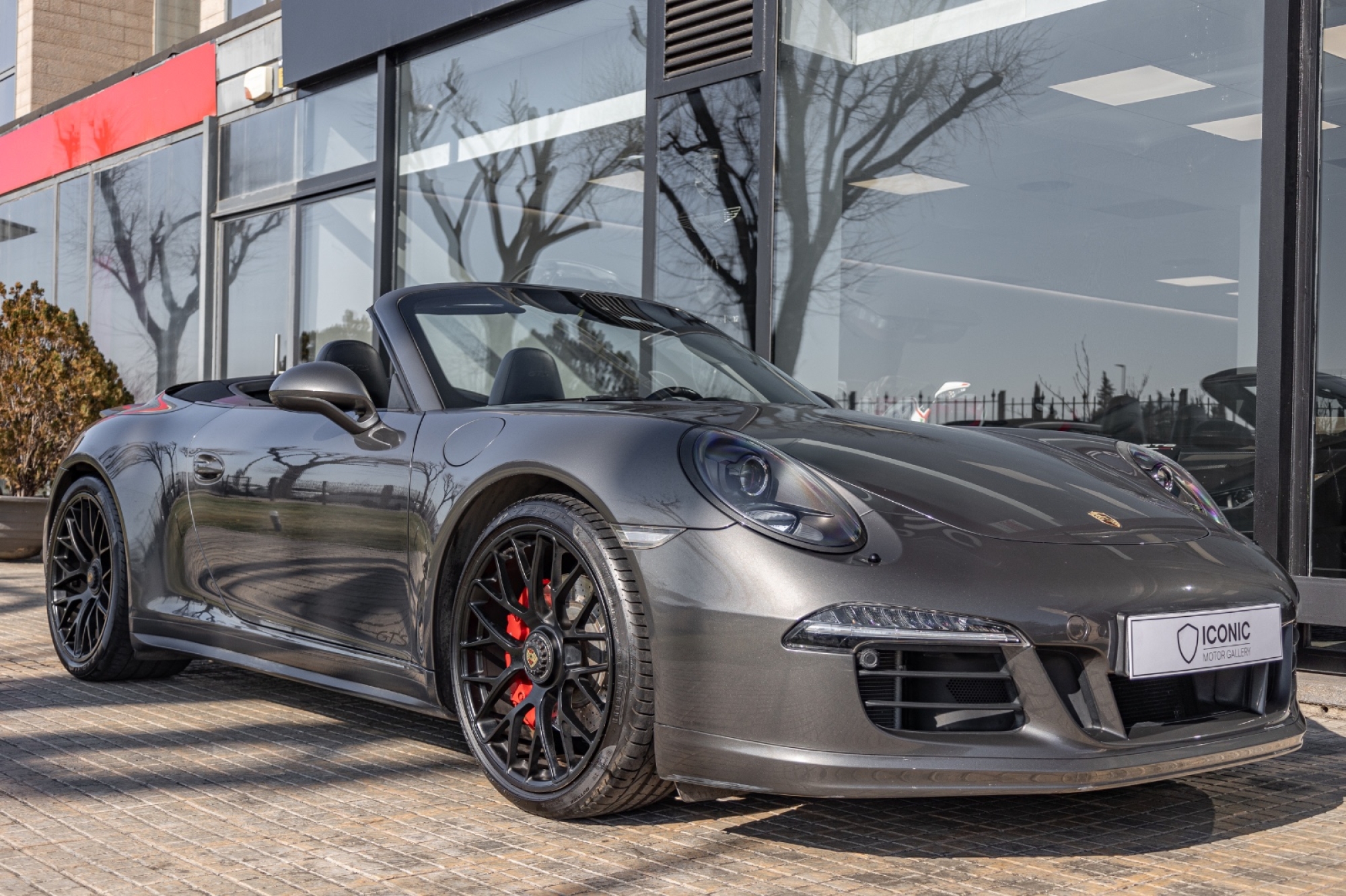 PORSCHE 911 991 CARRERA 4 GTS CABRIO