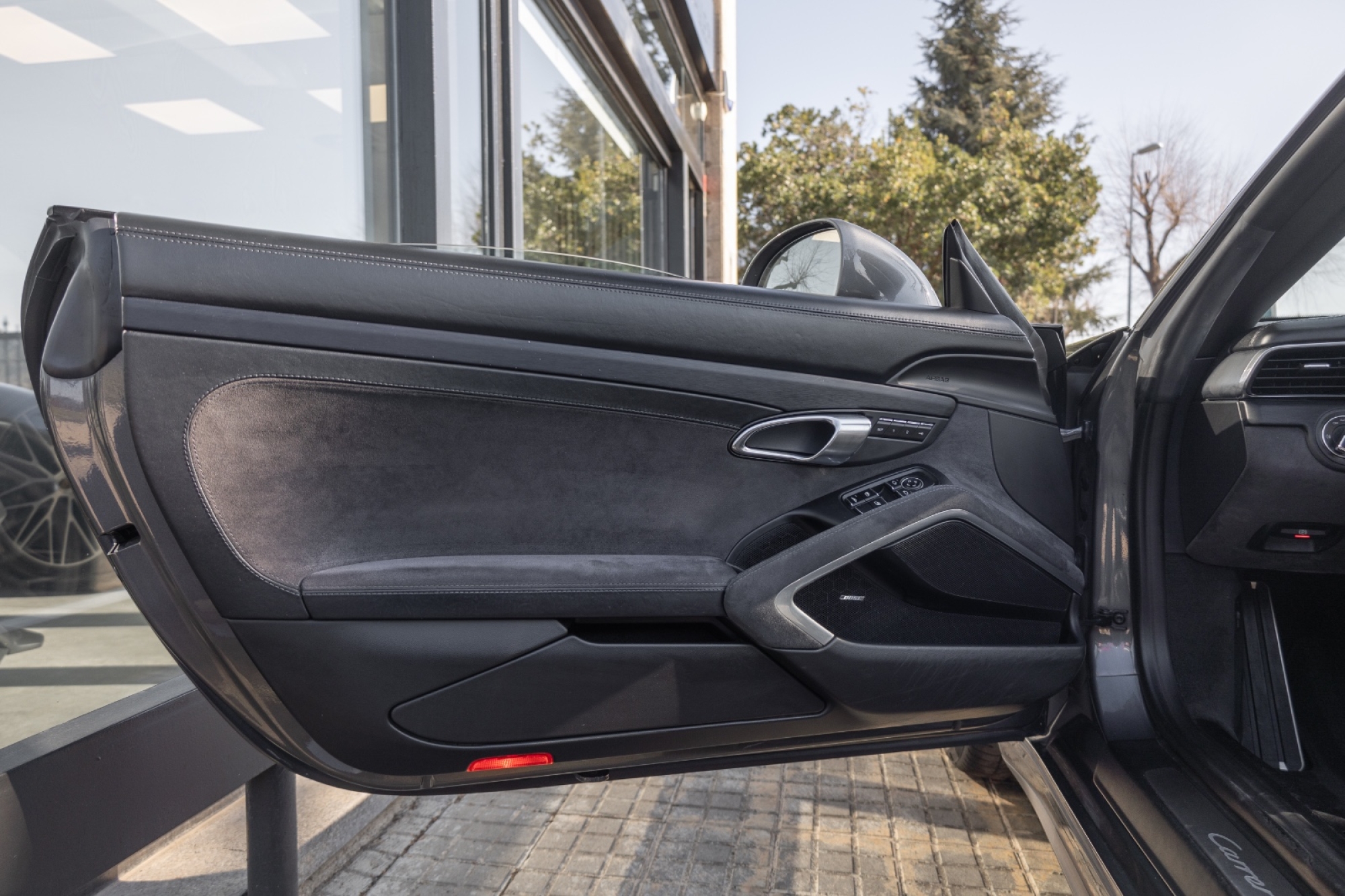 PORSCHE 911 991 CARRERA 4 GTS CABRIO