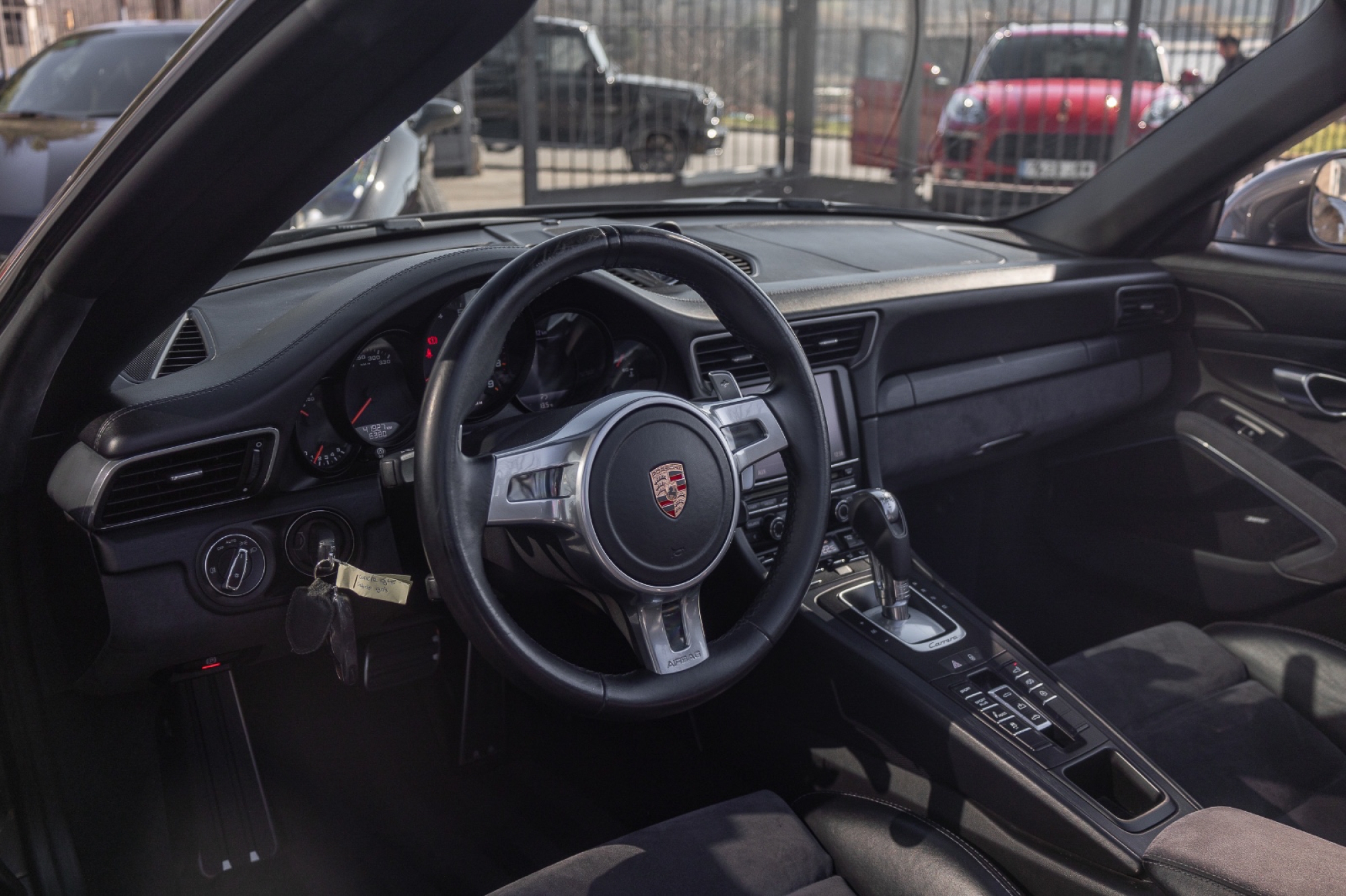 PORSCHE 911 991 CARRERA 4 GTS CABRIO