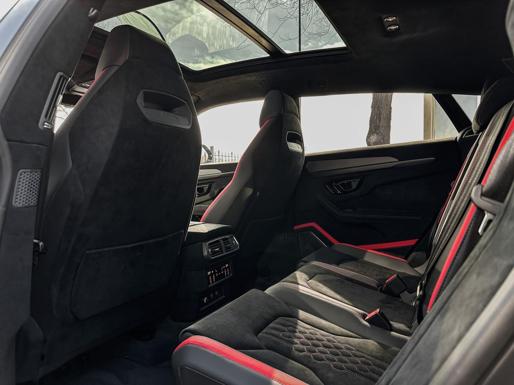 LAMBORGHINI URUS PERFORMANTE