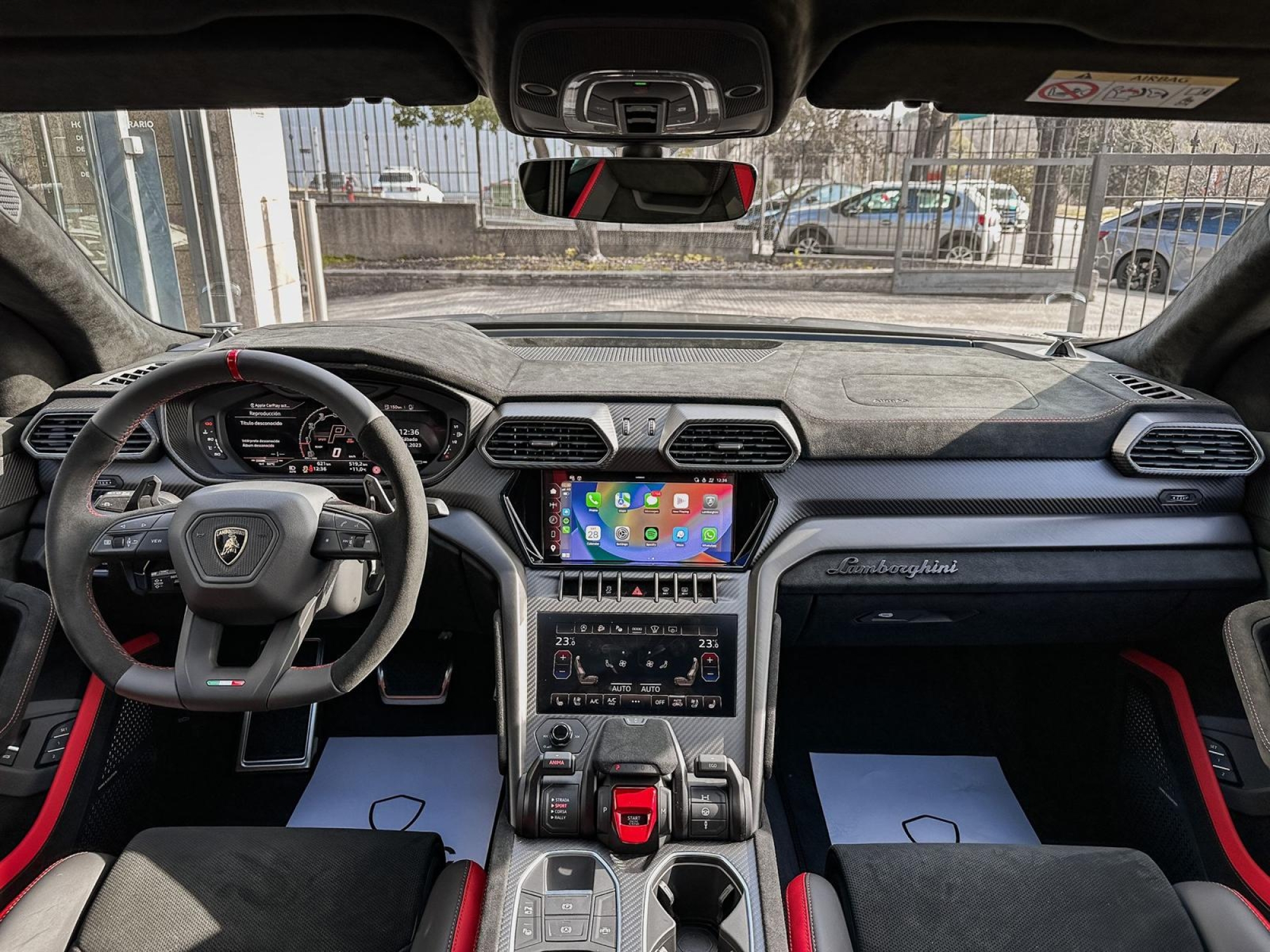 LAMBORGHINI URUS PERFORMANTE