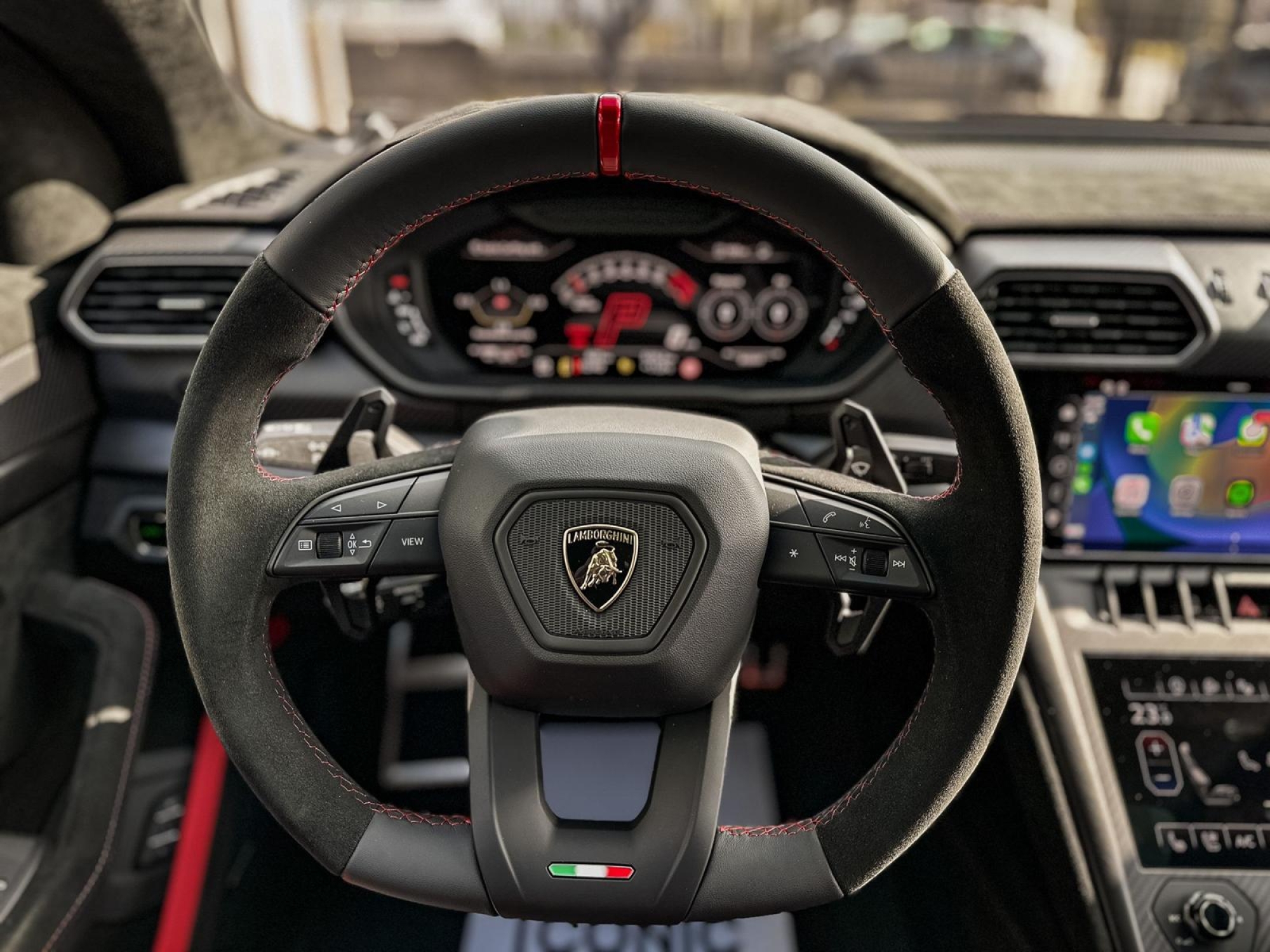 LAMBORGHINI URUS PERFORMANTE